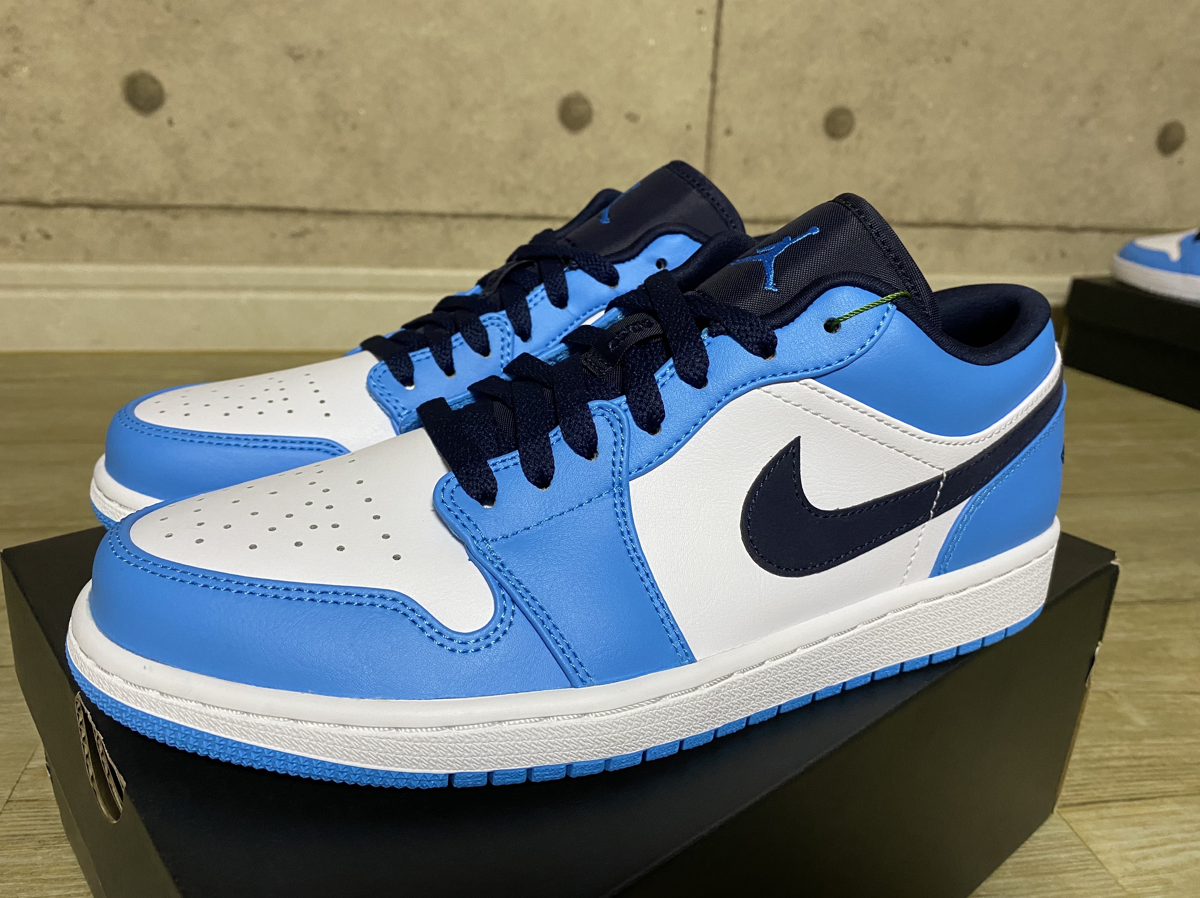 Jordan 1 Low Dark Powder Blue 착용 스타일