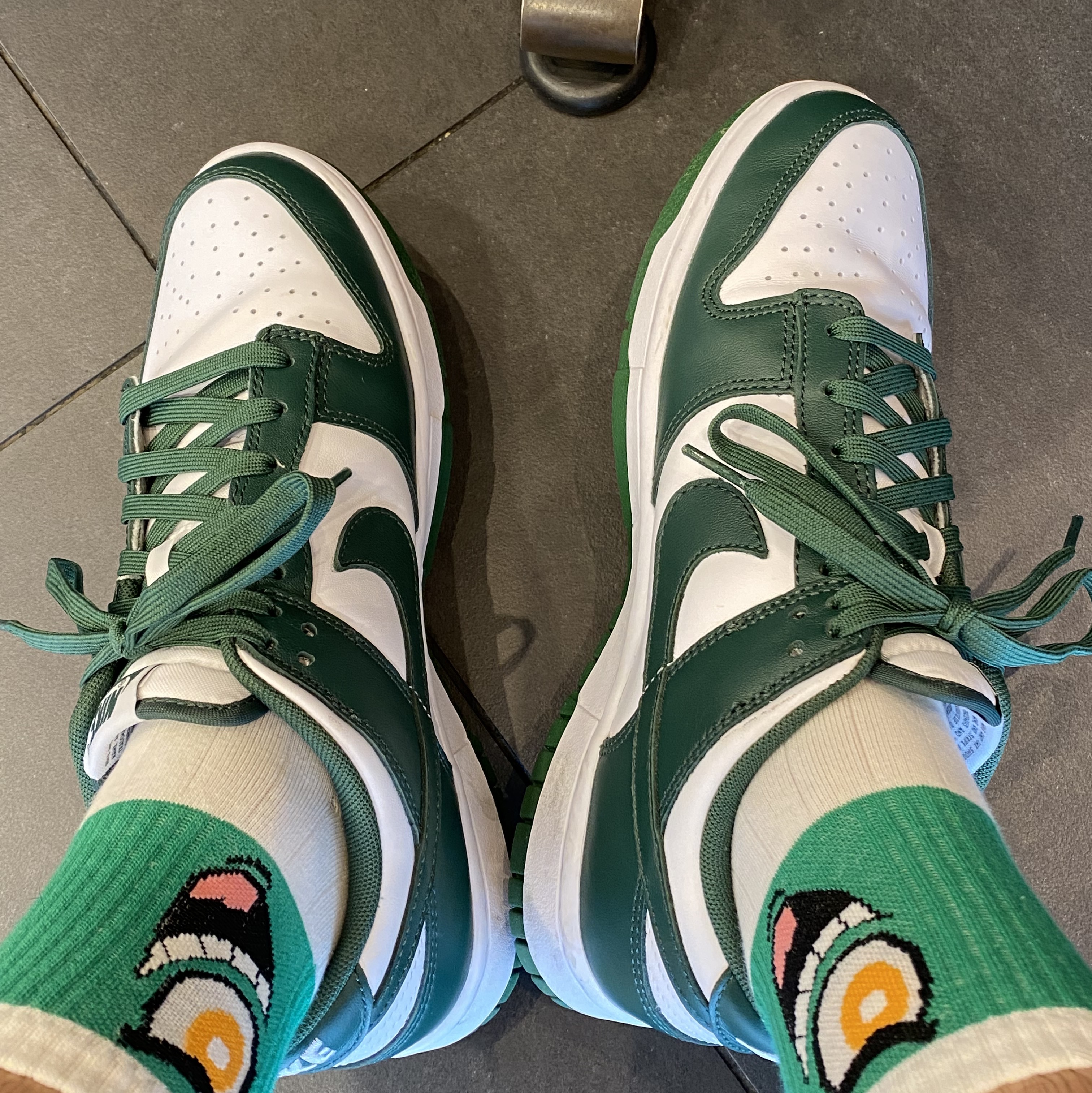 Nike Dunk Low Retro Varsity Green 착용 스타일