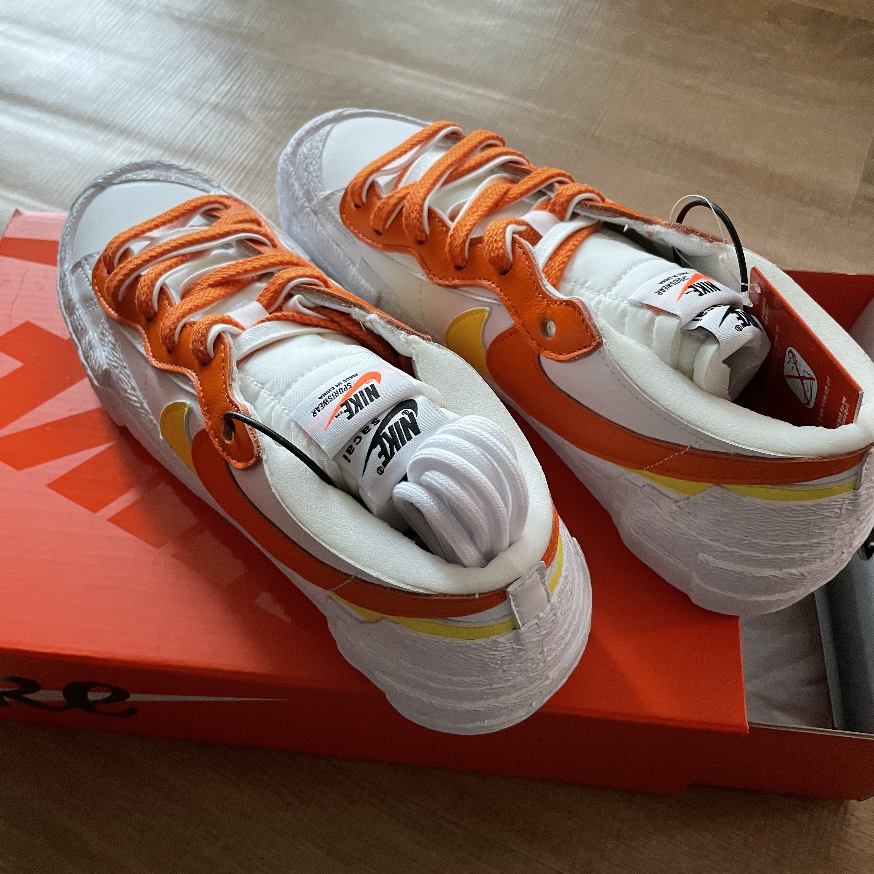 Nike x Sacai Blazer Low Magma Orange 착용 스타일 - 1