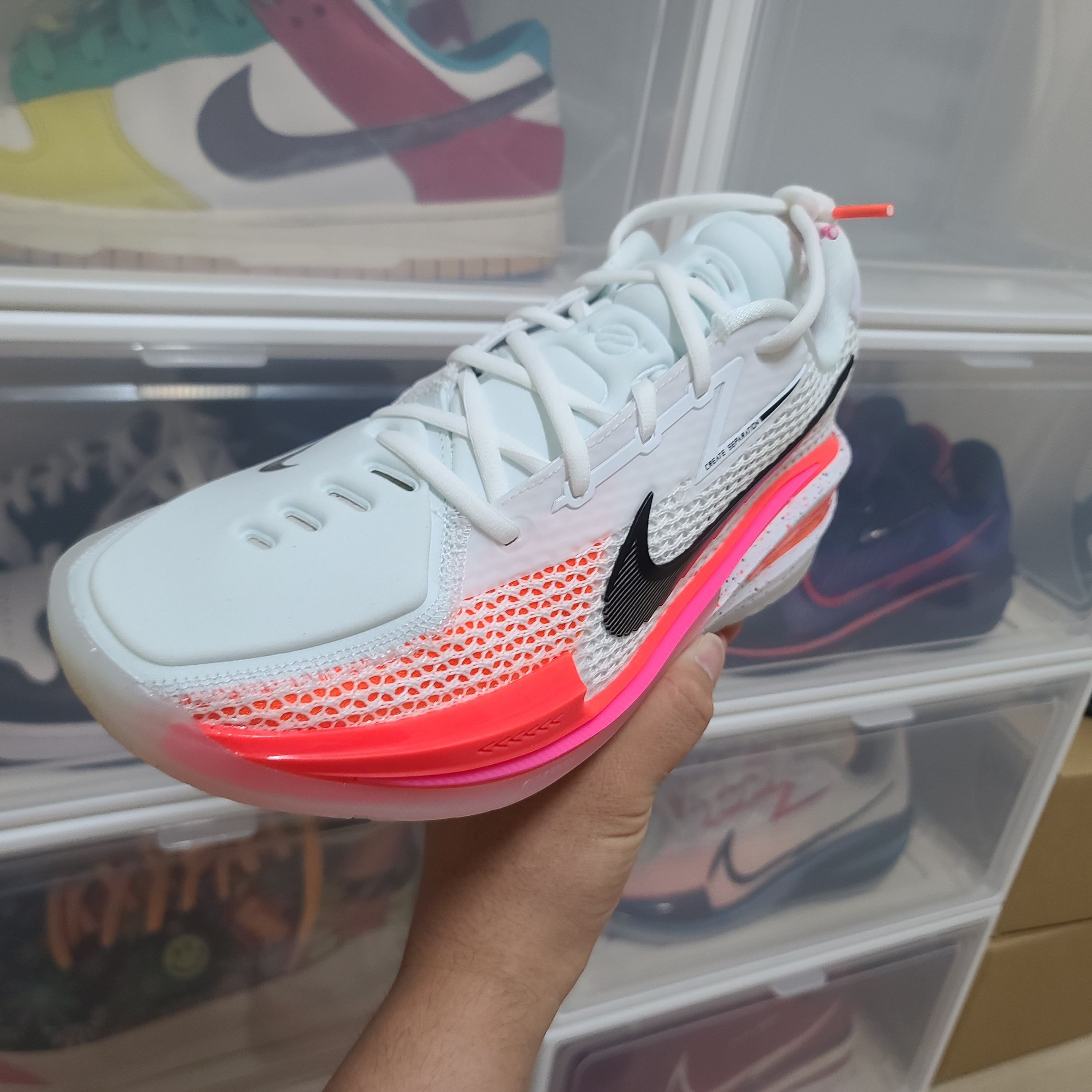 Nike Air Zoom GT Cut Bright Crimson 착용 스타일 - 3