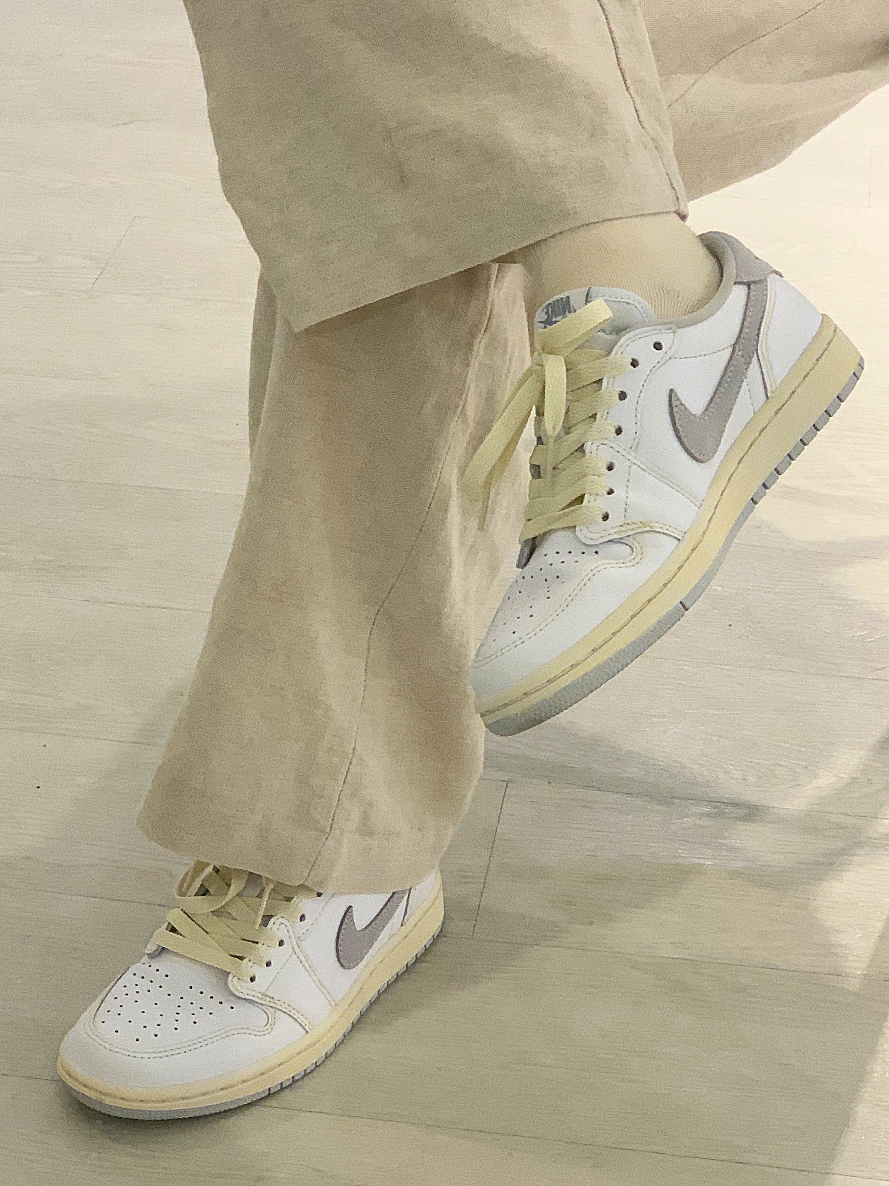 Jordan 1 Low OG Neutral Grey 착용 스타일 - 2