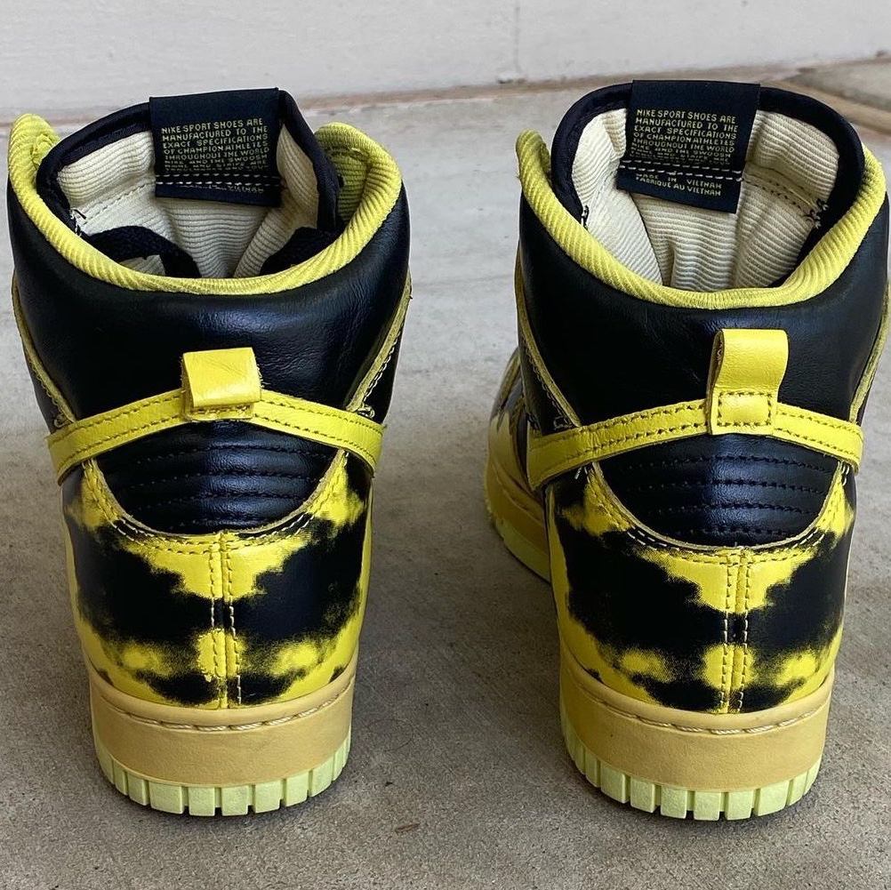 Nike Dunk High 1985 SP Black Acid Wash 착용 스타일 - 5
