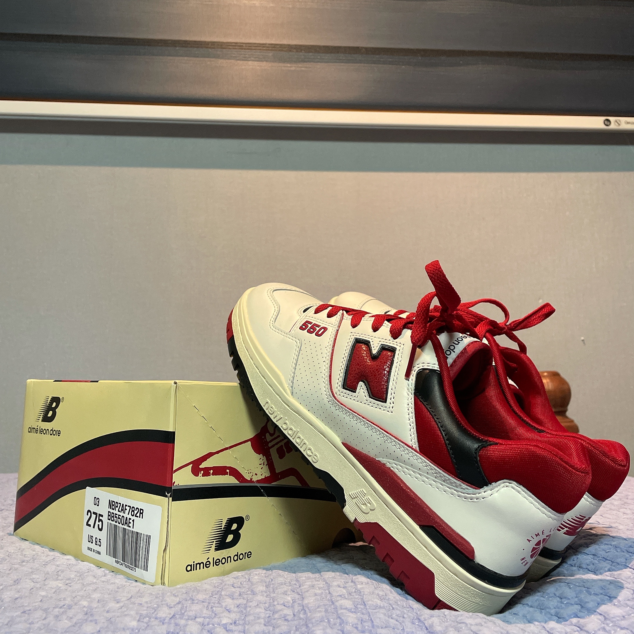 New Balance x Aime Leon Dore 550 Red 착용 스타일 - 2