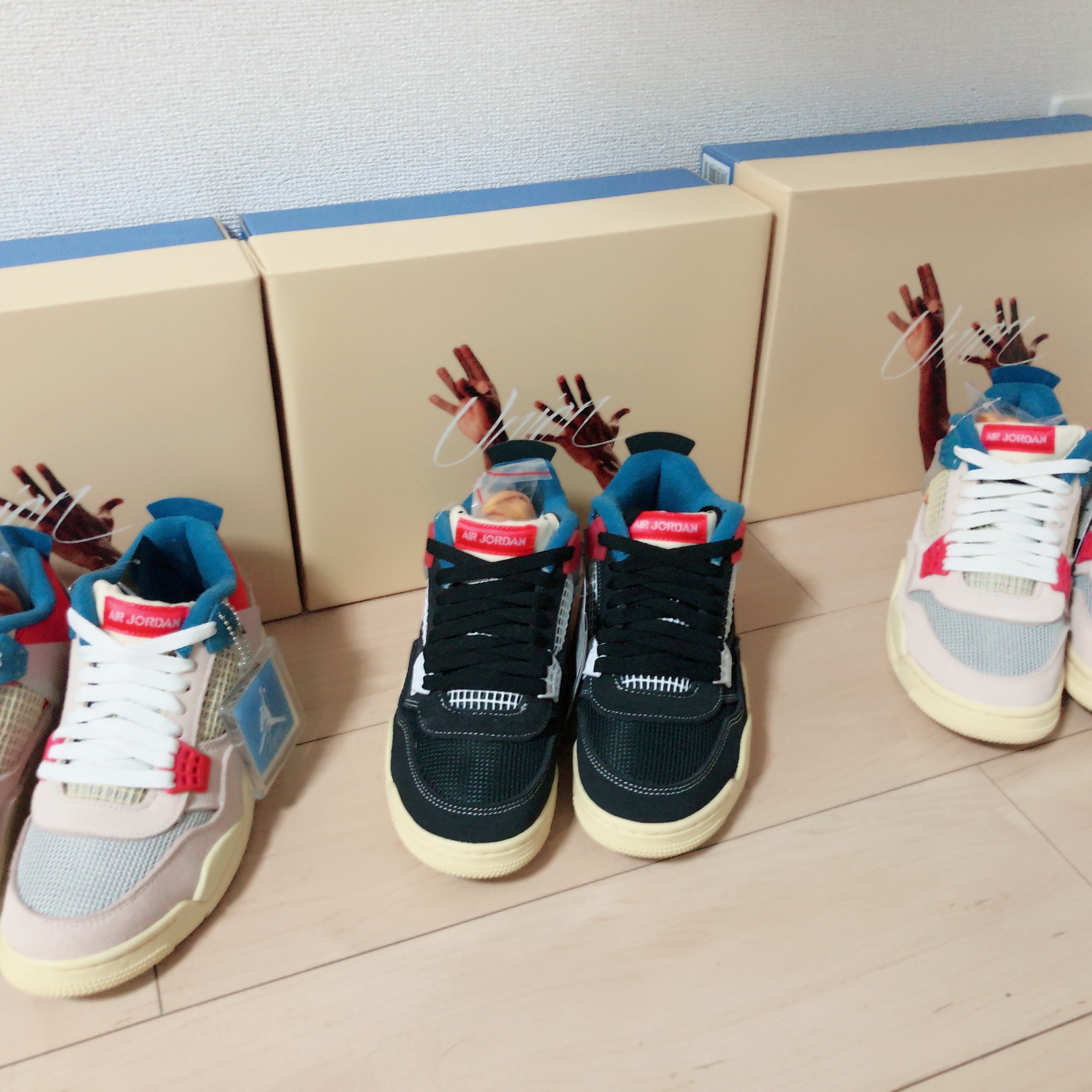 Jordan 4 x Union Retro Off Noir, Jordan 4 x Union Retro Guava Ice 착용 스타일 - 1