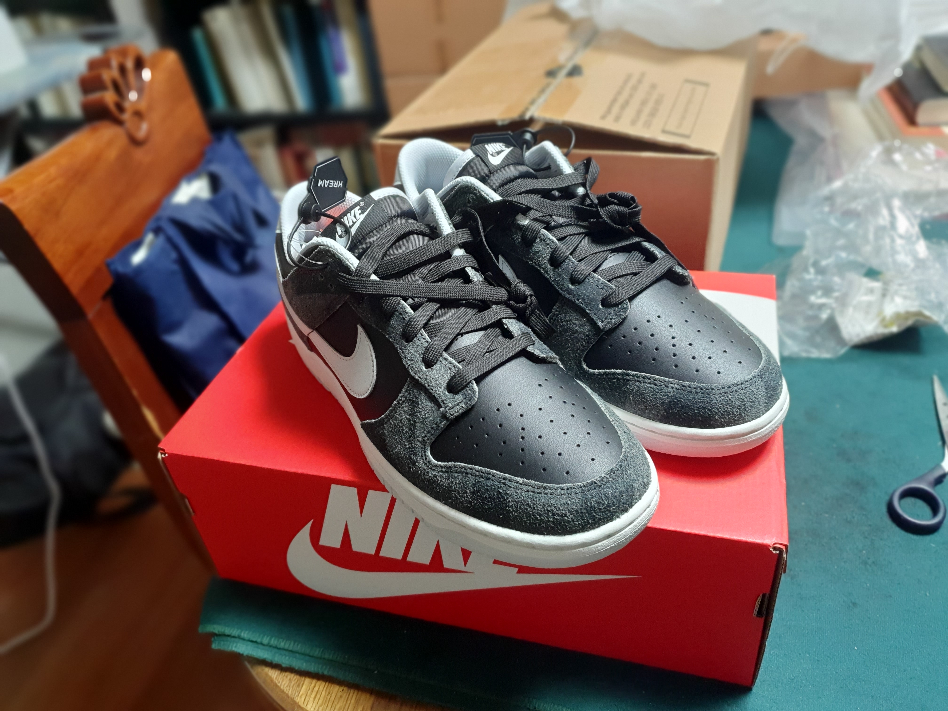 Nike Dunk Low Retro PRM Zebra 착용 스타일 - 1