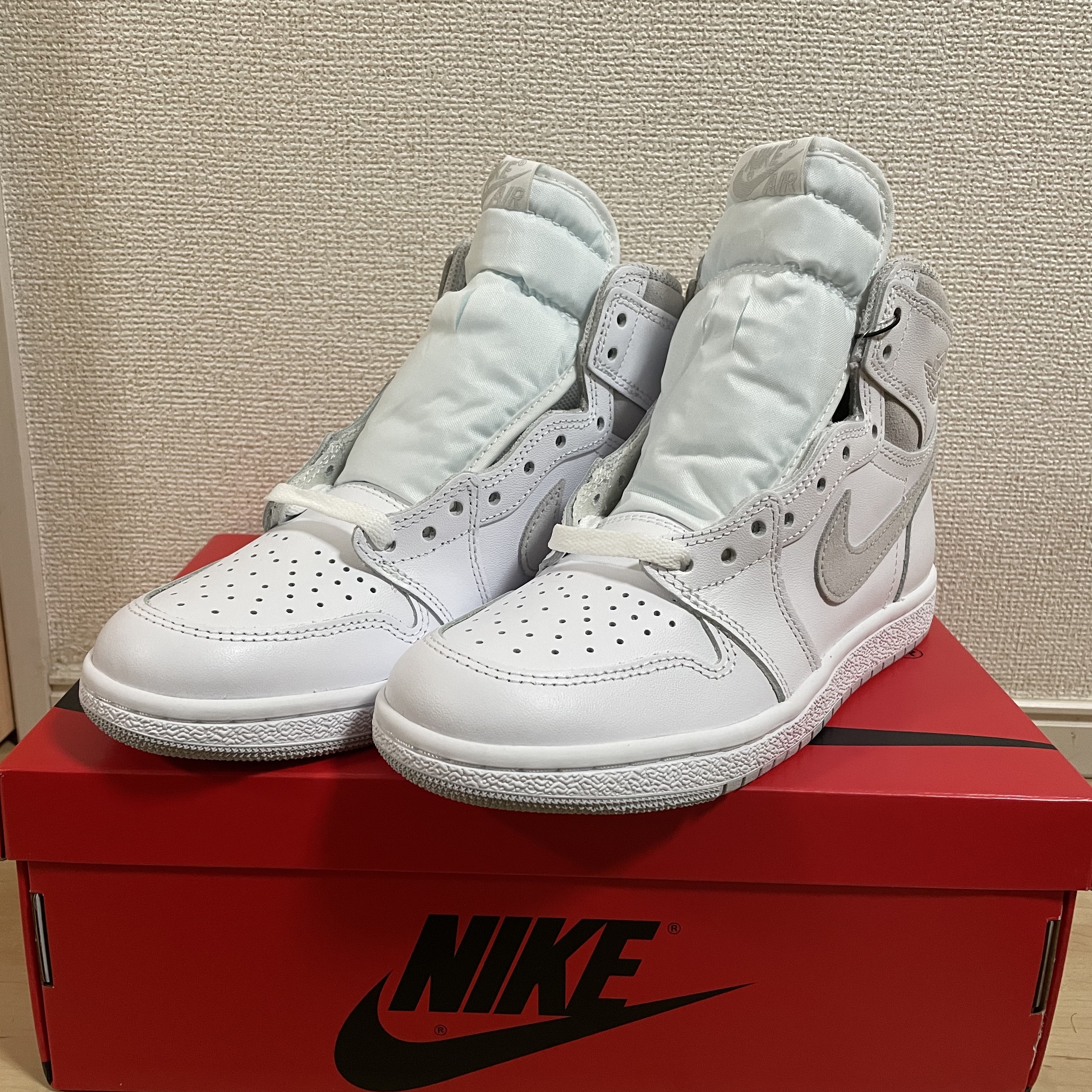 Jordan 1 High 85 Neutral Grey 착용 스타일 - 1