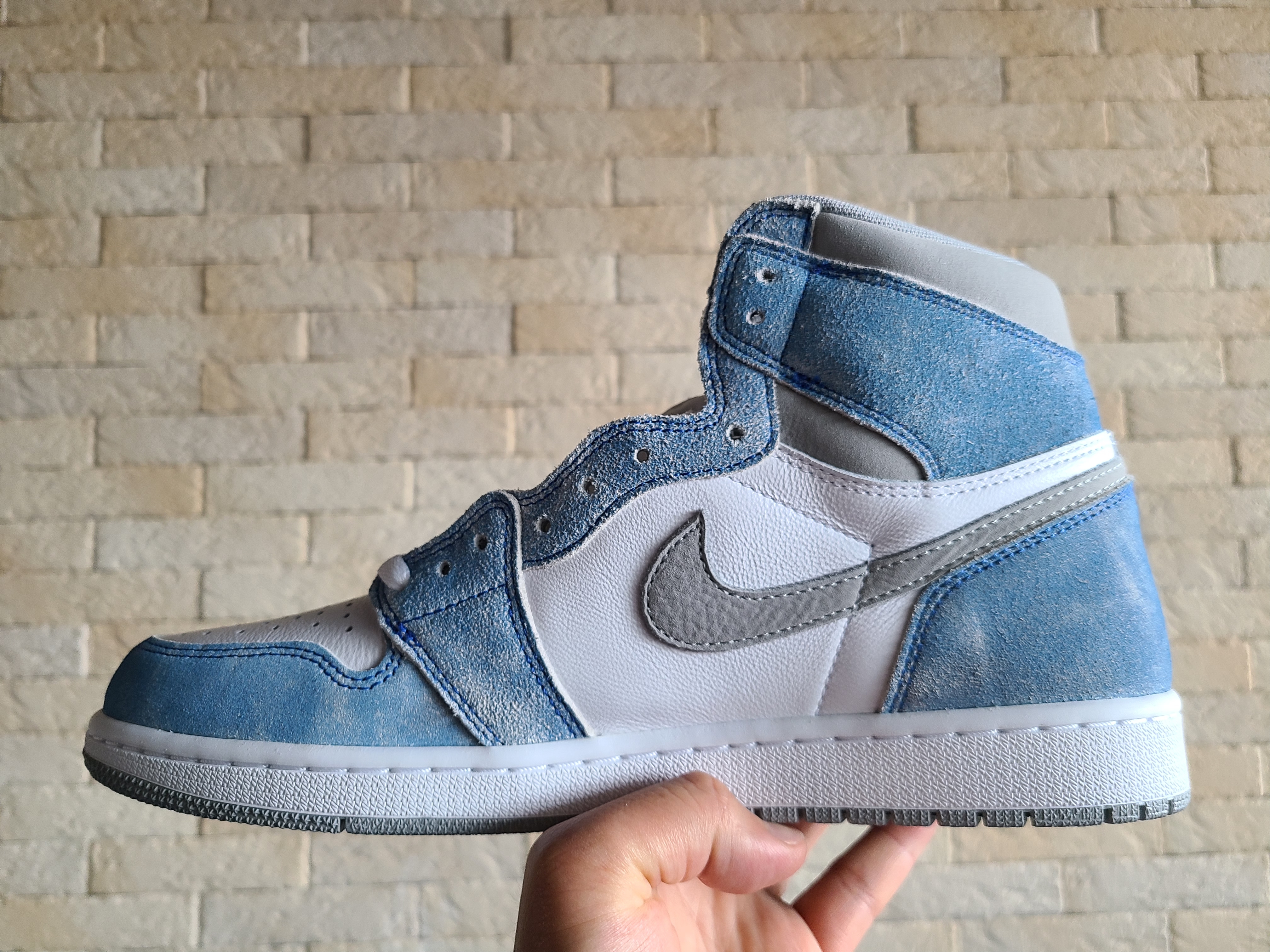 Jordan 1 Retro High OG Hyper Royal, (GS) Jordan 1 Retro High OG Hyper Royal 착용 스타일 - 3