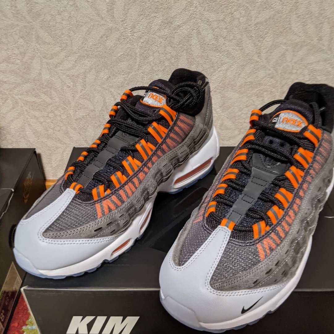 Nike x Kim Jones Air Max 95 Total Orange, Nike x Kim Jones Air Max 95 Volt 착용 스타일 - 2