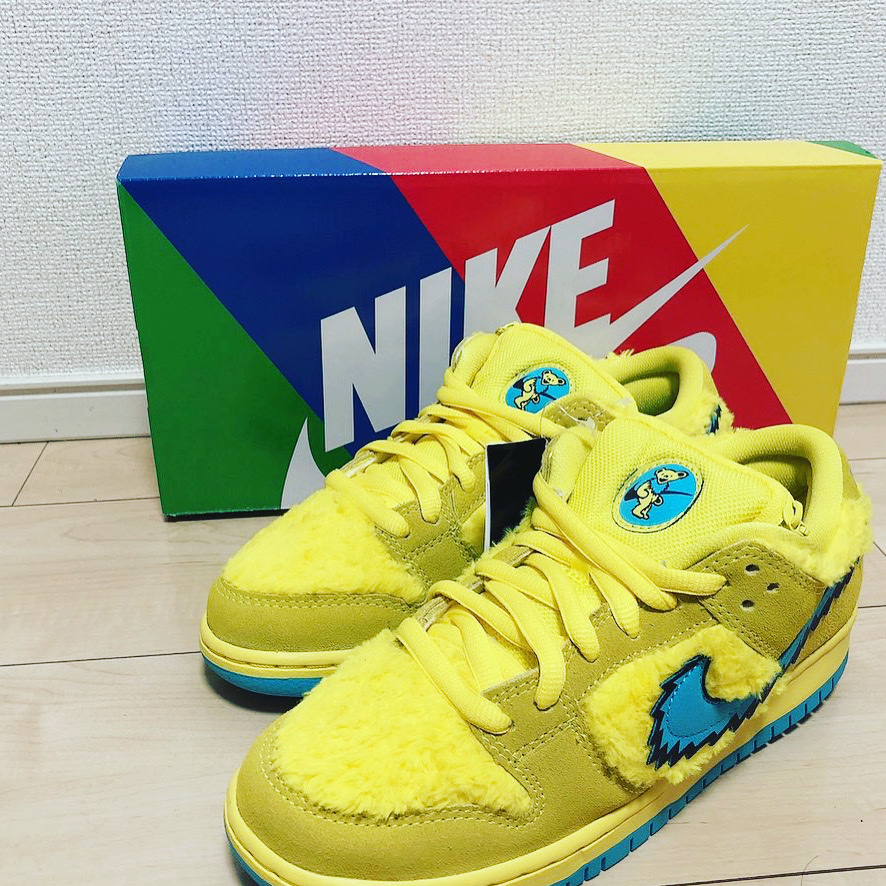 Nike x Grateful Dead SB Dunk Low Yellow Bear 착용 스타일