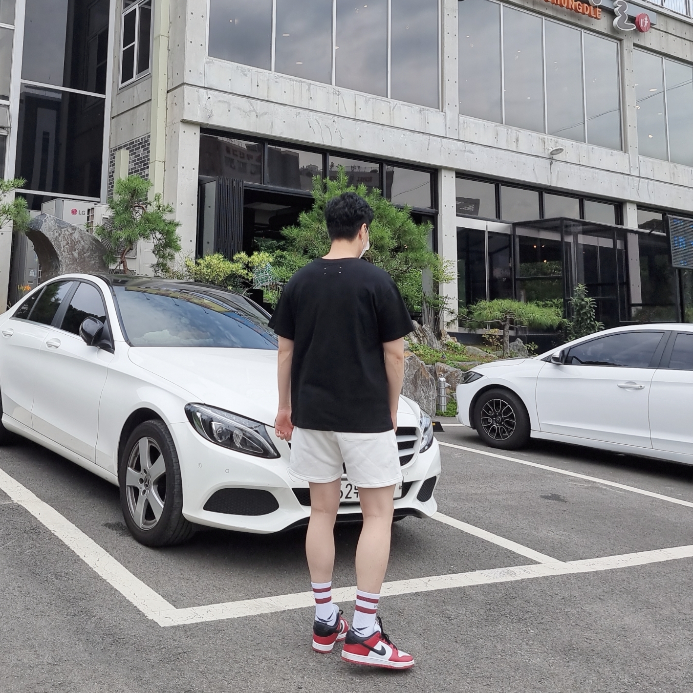 Nike SB Dunk Low Pro Chicago, Essentials Sweatshorts Black - 21SS 착용 스타일 - 2
