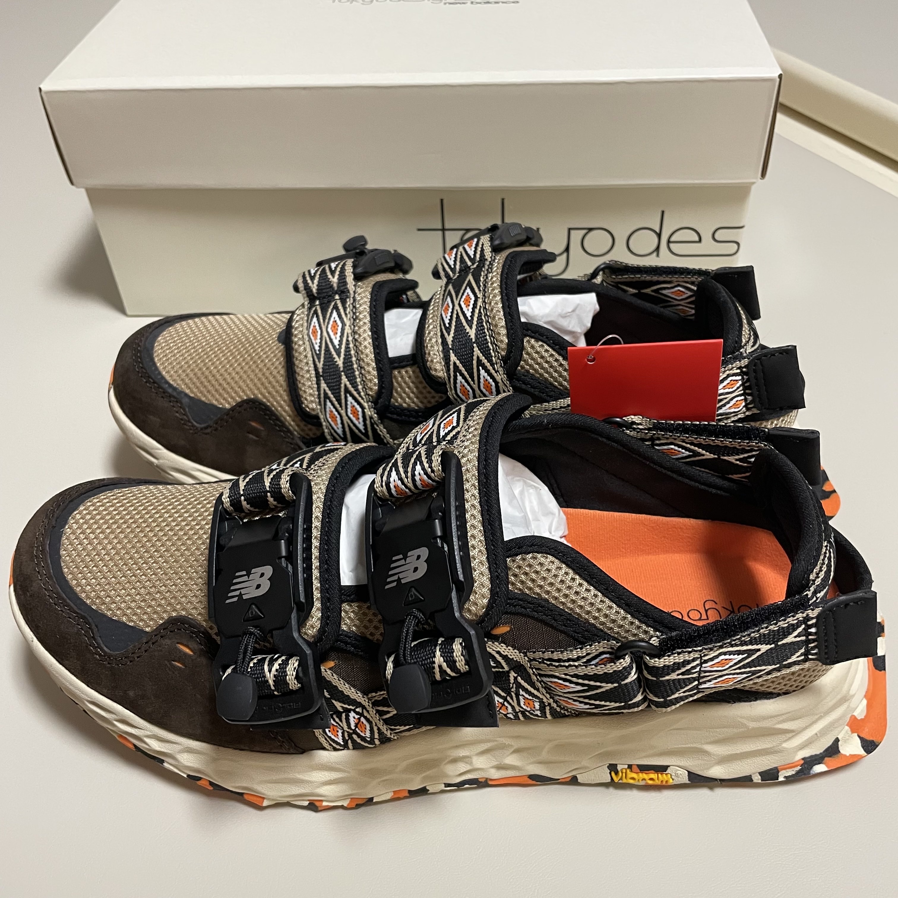New Balance x Tokyo Design Studio Niobium Concept 2 Chocolate Brown 착용 스타일 - 1