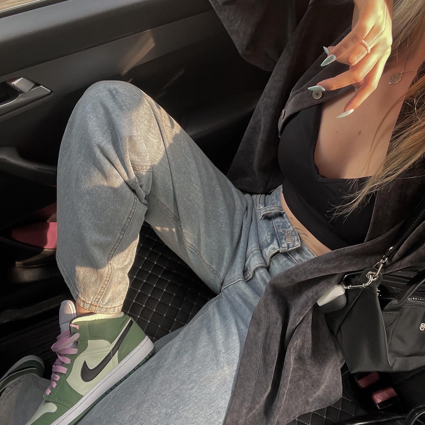 (W) Jordan 1 Mid SE Dutch Green 착용 스타일
