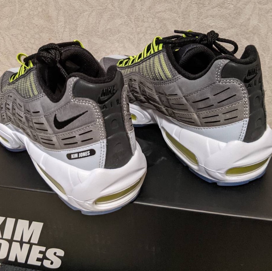Nike x Kim Jones Air Max 95 Total Orange, Nike x Kim Jones Air Max 95 Volt 착용 스타일 - 3