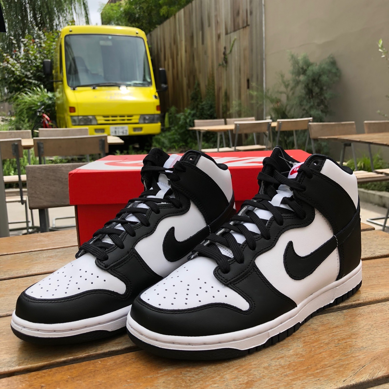 Nike Dunk High Retro Championship White 착용 스타일 - 1