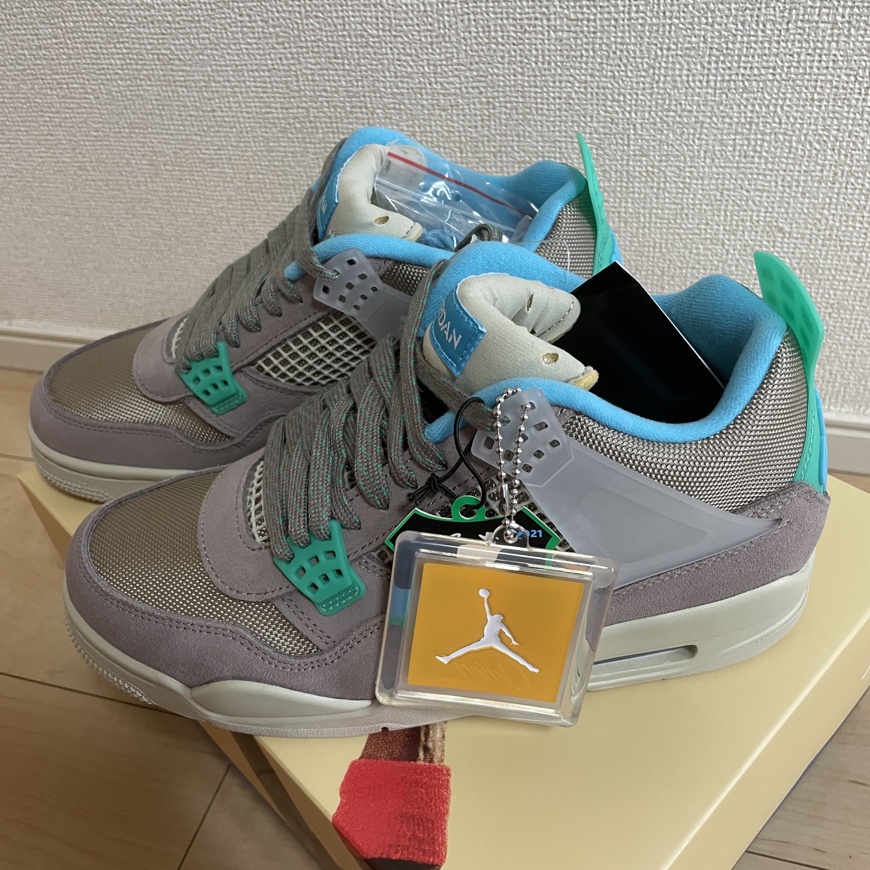 Jordan 4 x Union Retro SP Taupe Haze 착용 스타일 - 2