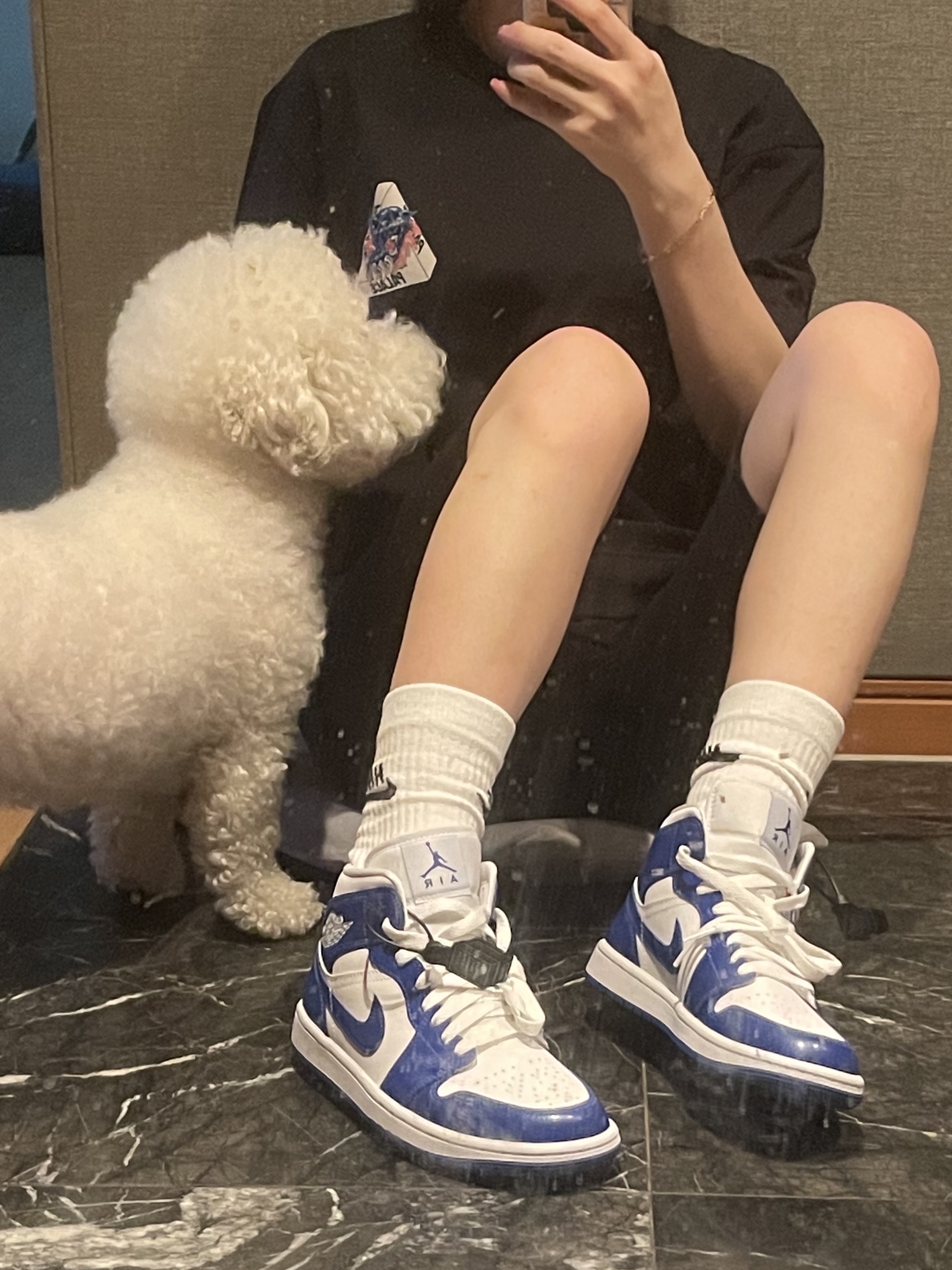 Palace Ripped T-Shirt Black - 19FW, (W) Jordan 1 Mid White Hyper Royal 착용 스타일 - 2