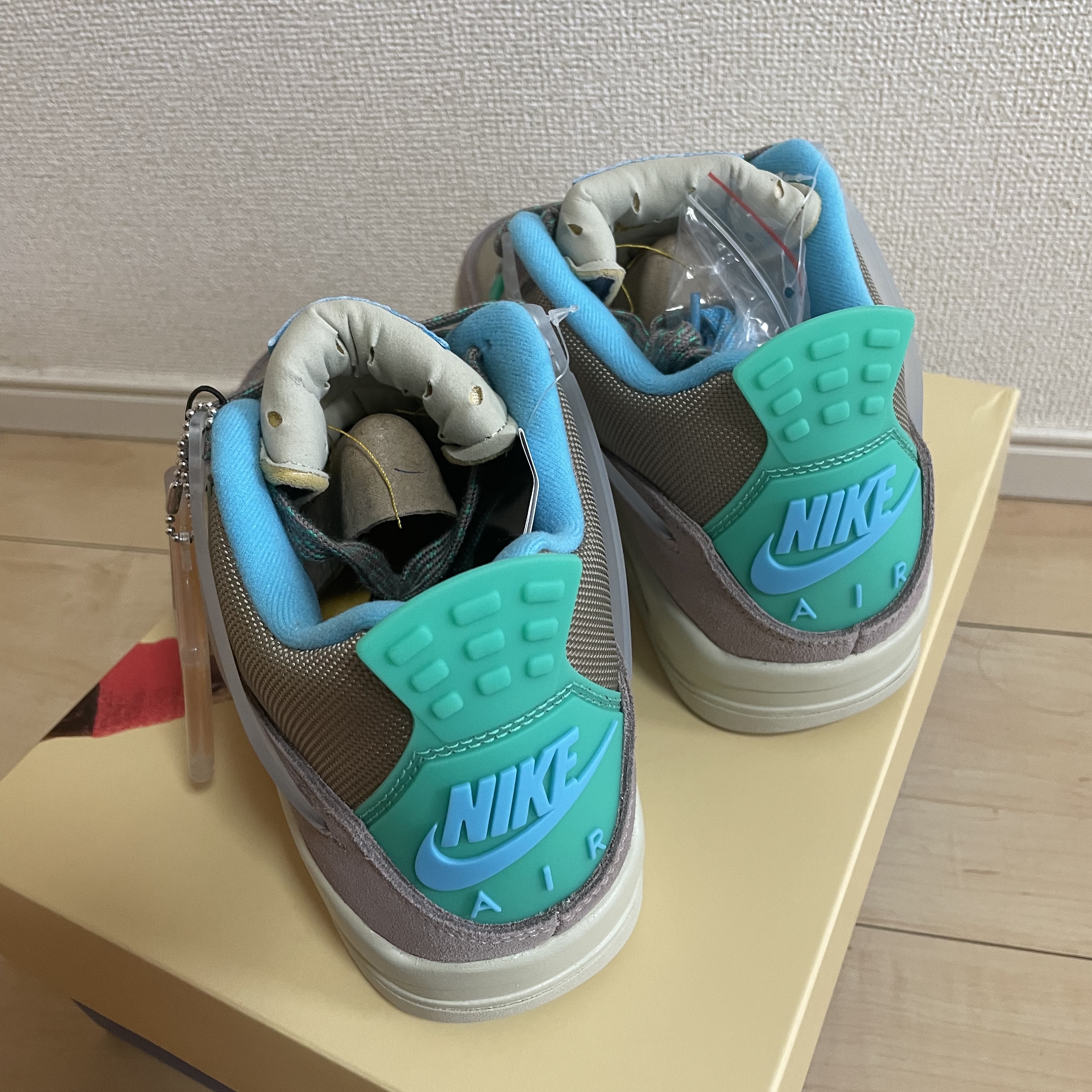 Jordan 4 x Union Retro SP Taupe Haze 착용 스타일 - 3