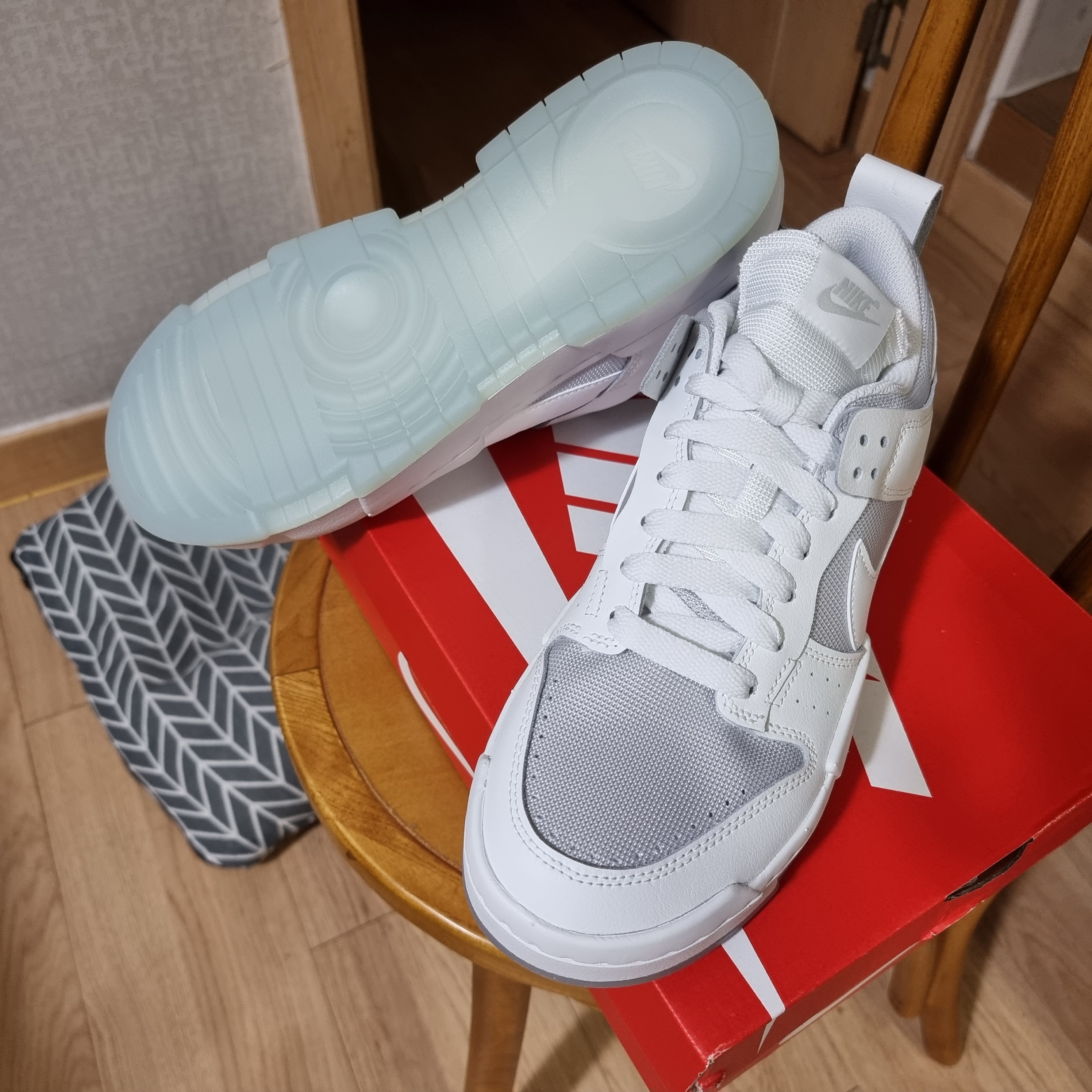 (W) Nike Dunk Low Disrupt Photon Dust 착용 스타일 - 2