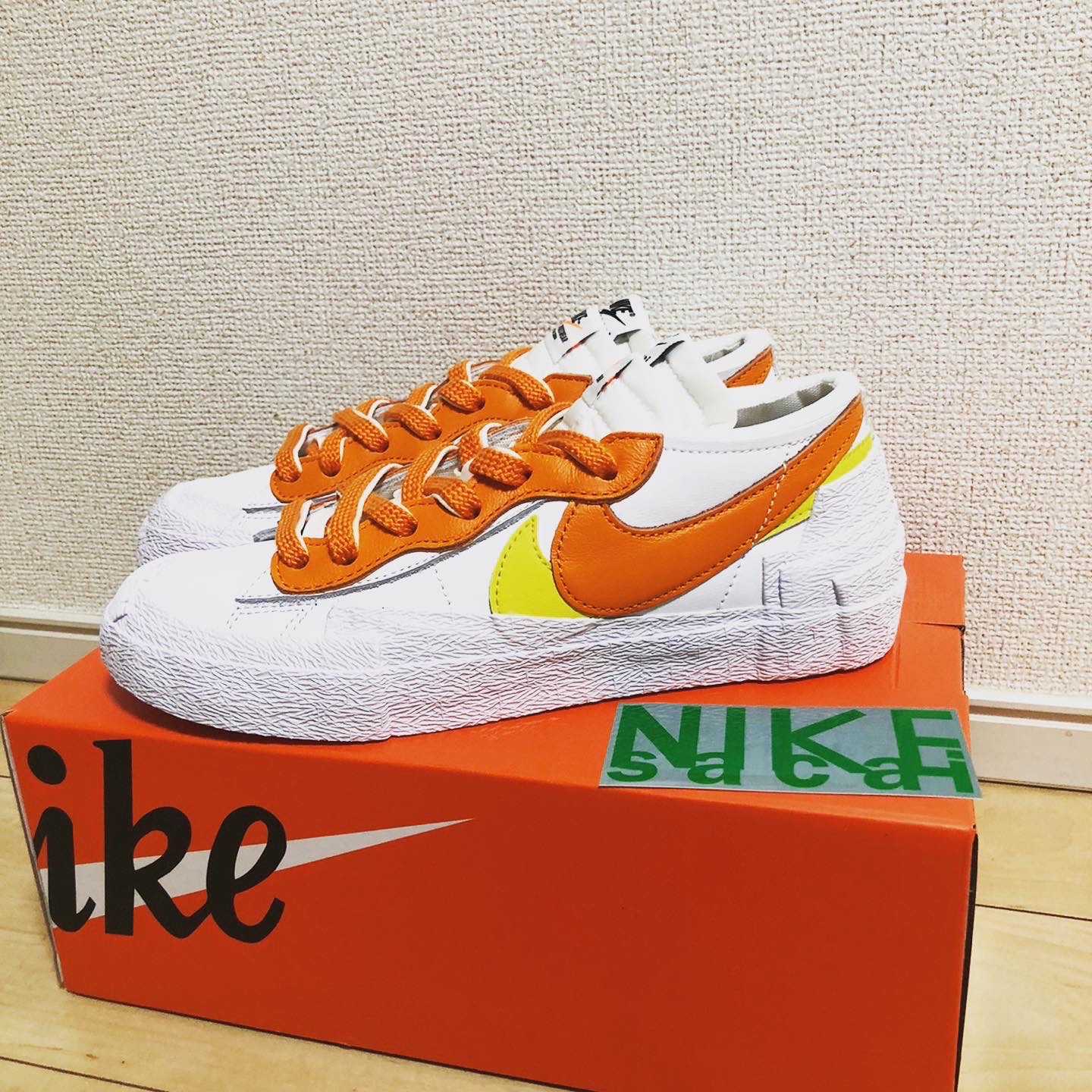 Nike x Sacai Blazer Low Magma Orange 착용 스타일 - 2