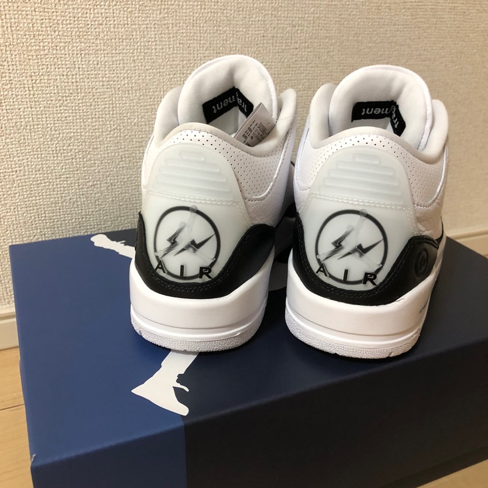 Jordan 3 x Fragment Retro SP White Black 착용 스타일 - 2