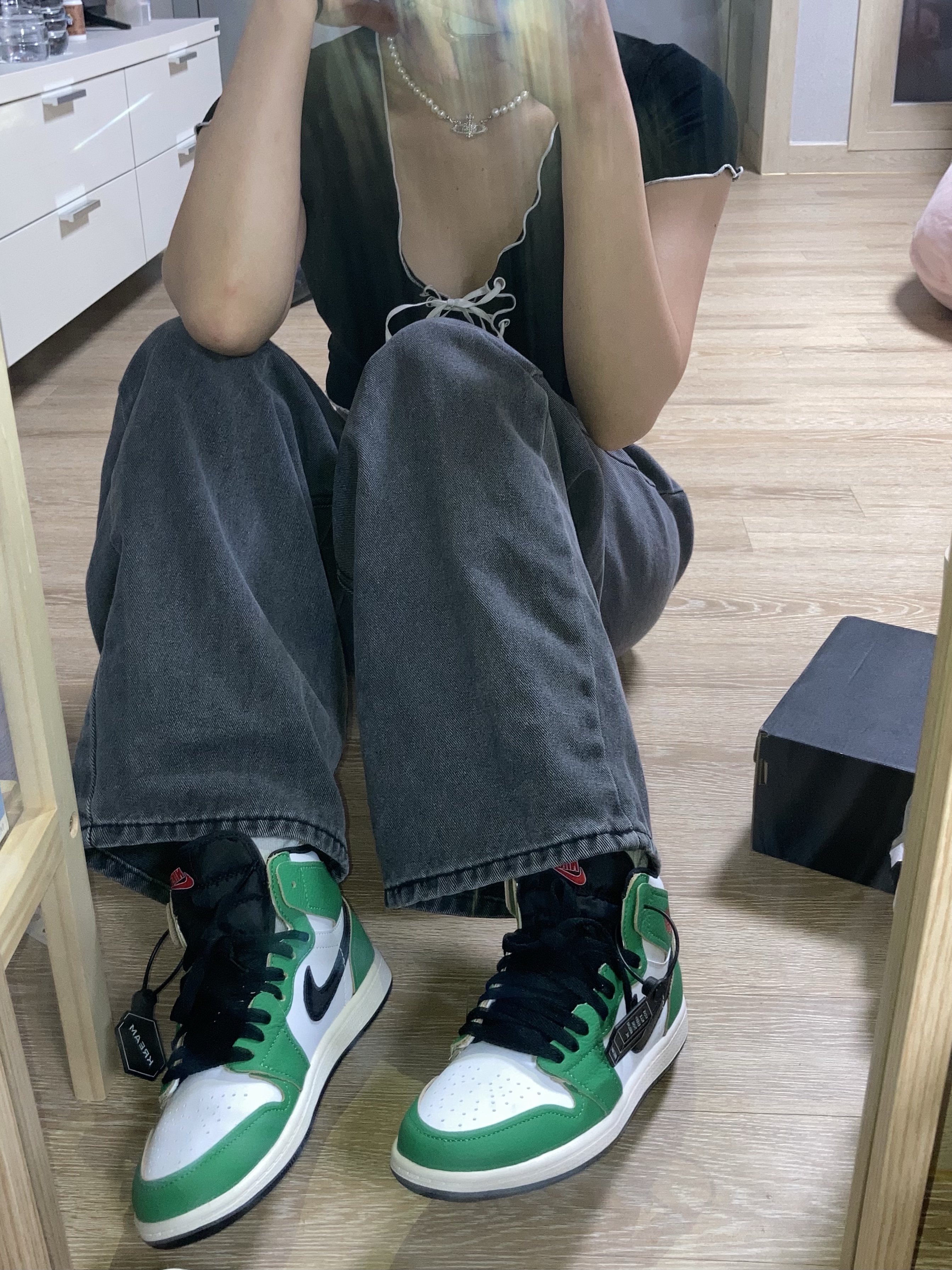 (W) Jordan 1 Retro High OG Lucky Green, (PS) Jordan 1 Retro High OG Lucky Green 착용 스타일 - 2