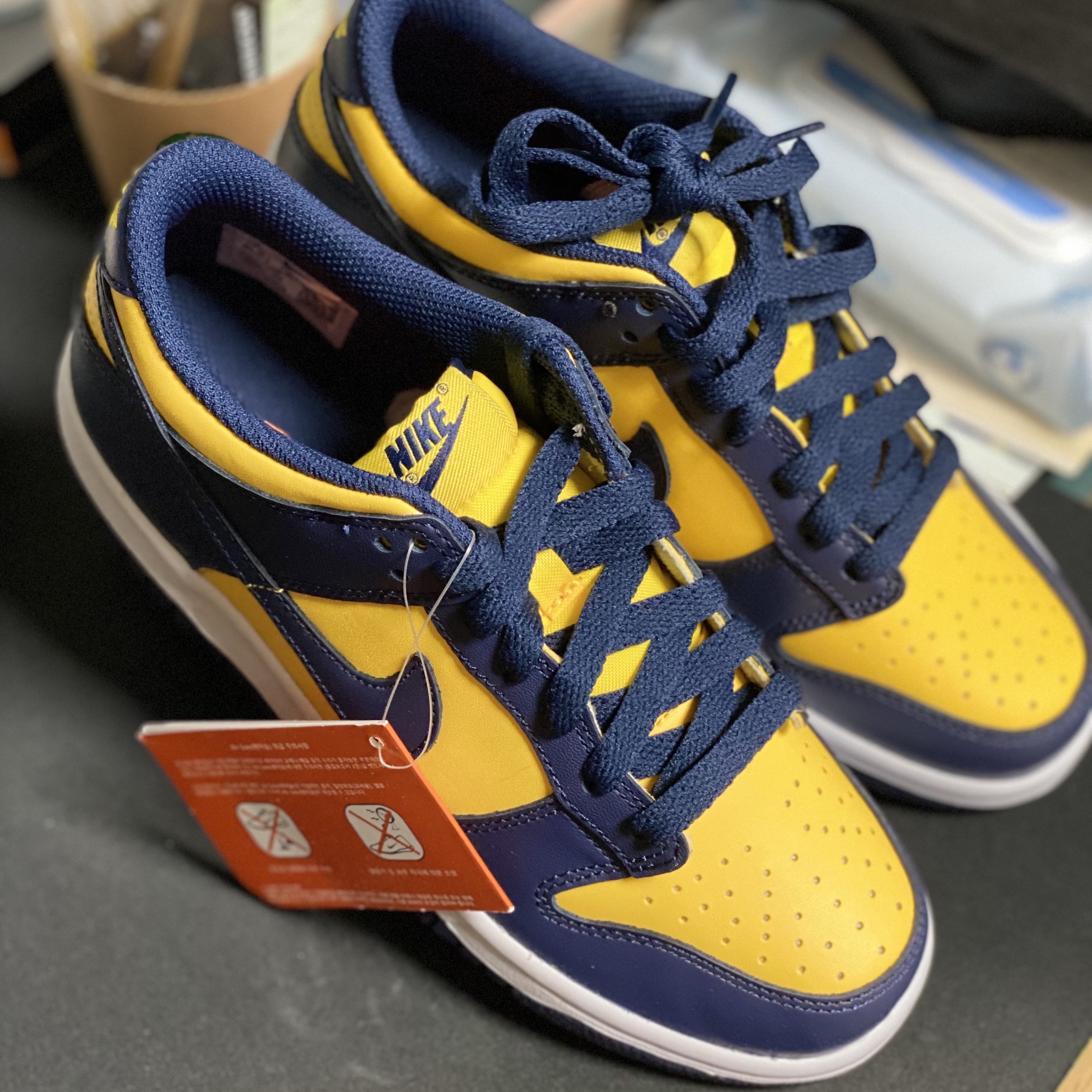 Nike Dunk Low Retro Varsity Maize 착용 스타일