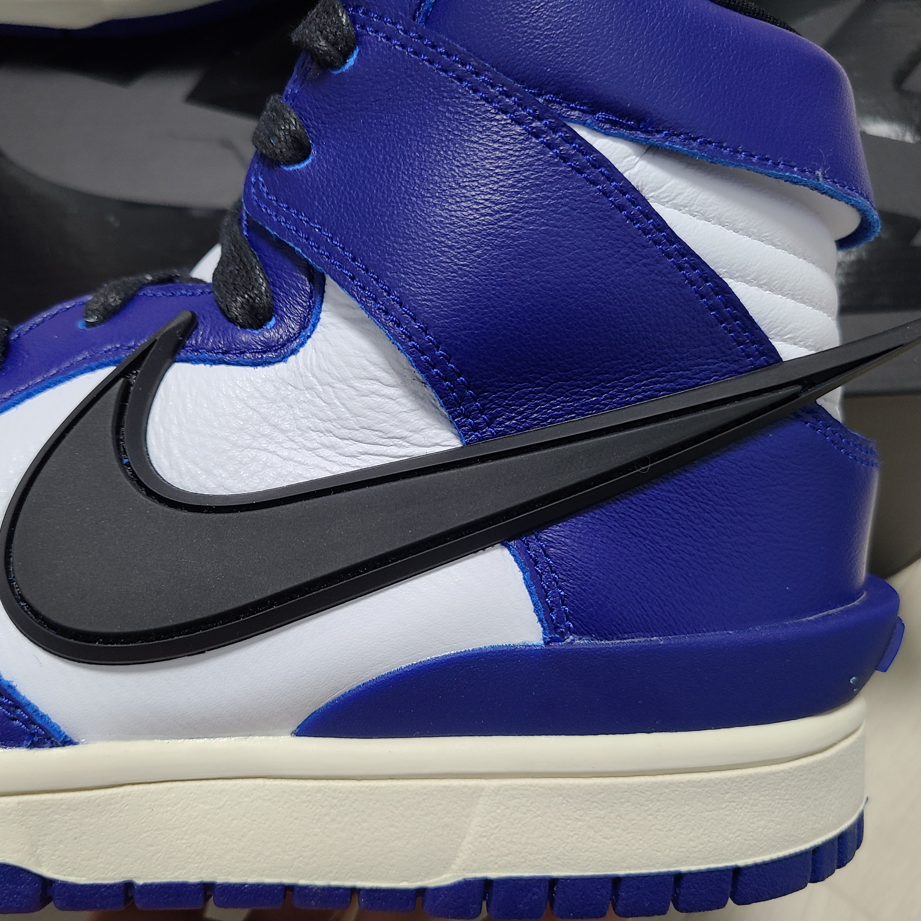 Nike x Ambush Dunk High Deep Royal Blue 착용 스타일 - 3