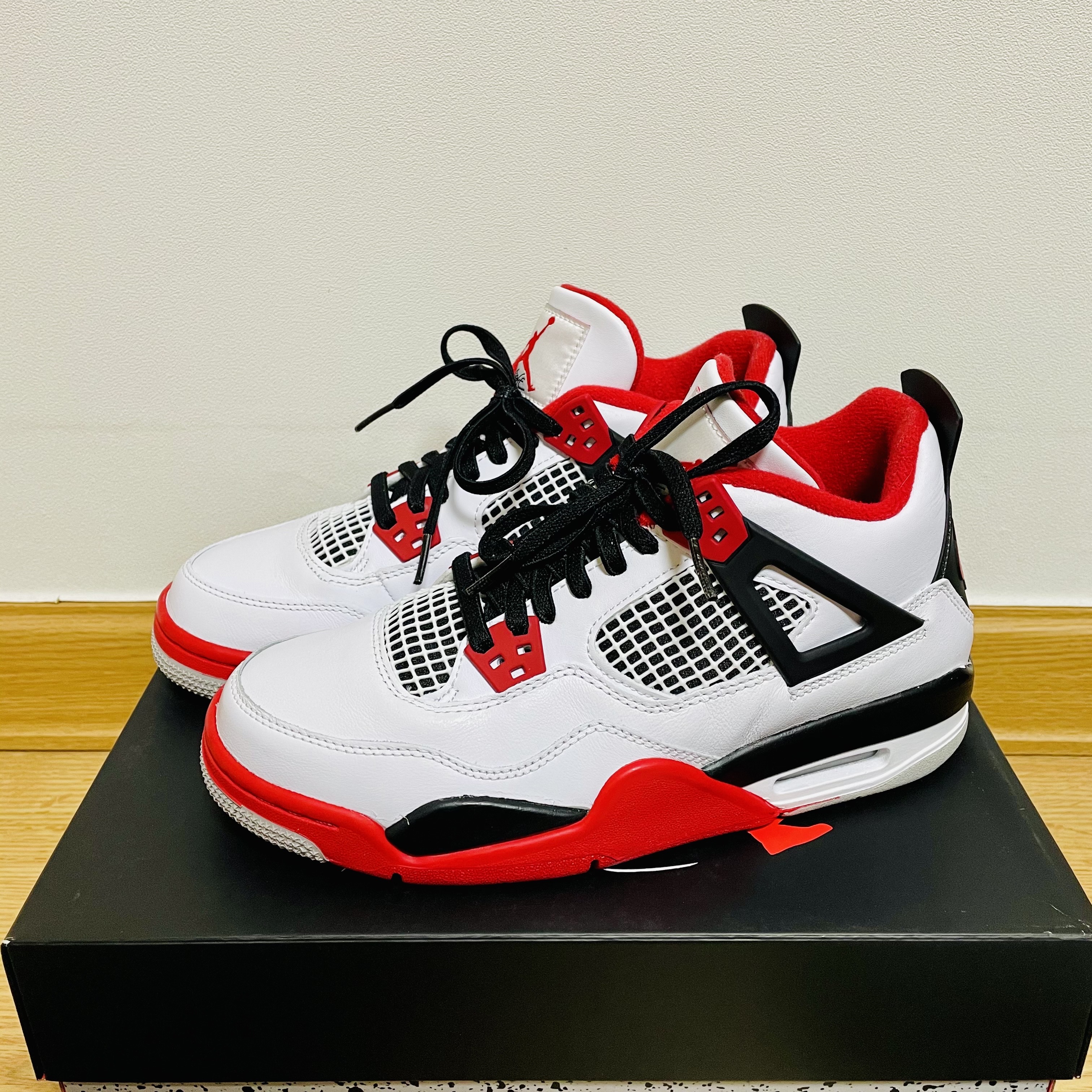 Jordan 4 Retro OG Fire Red 2020 착용 스타일