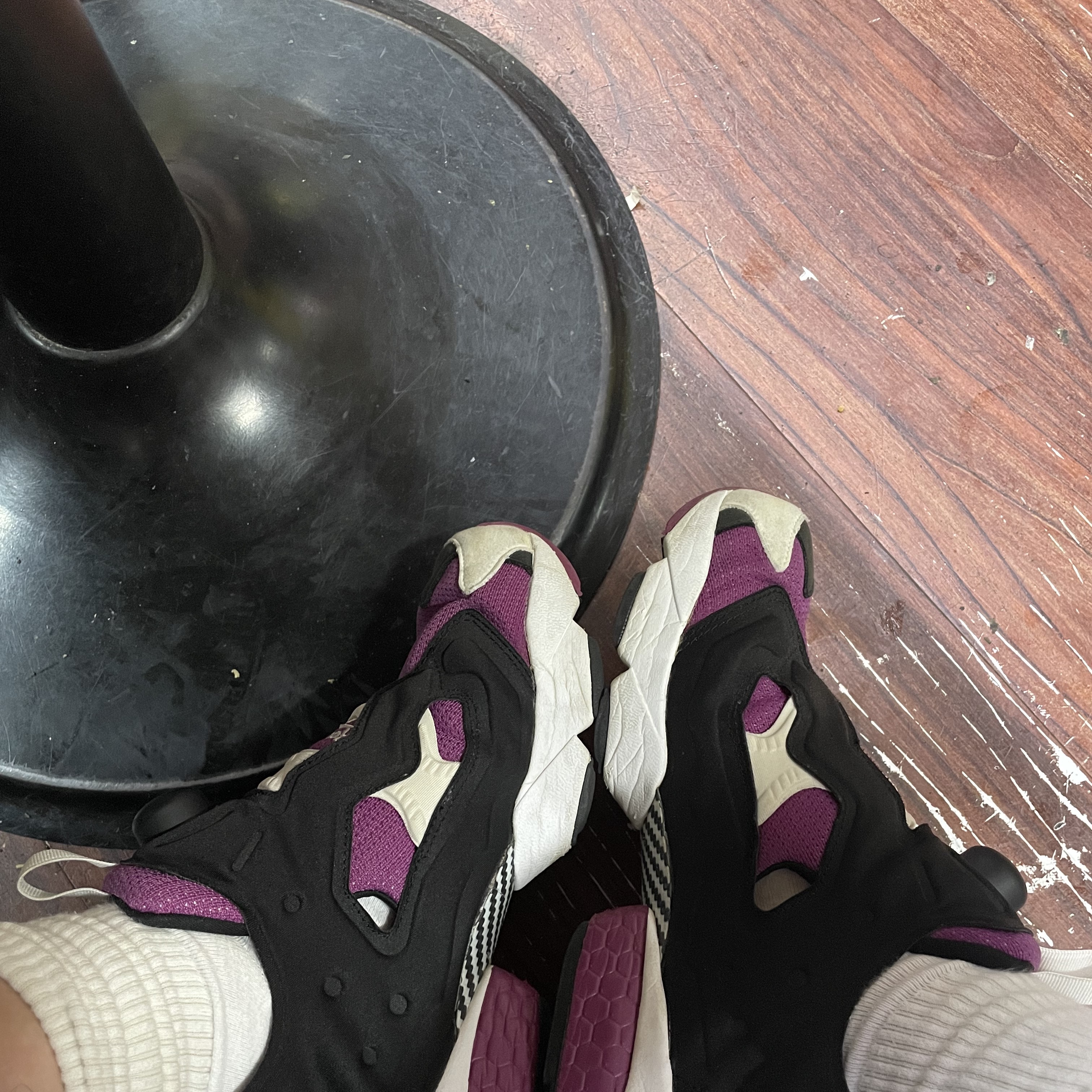 Reebok Instapump Fury Dark Violet 착용 스타일