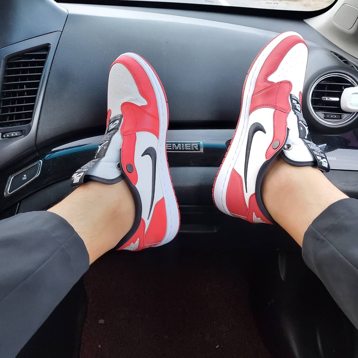 (W) Jordan 1 Low Slip NRG Chicago 착용 스타일 - 3