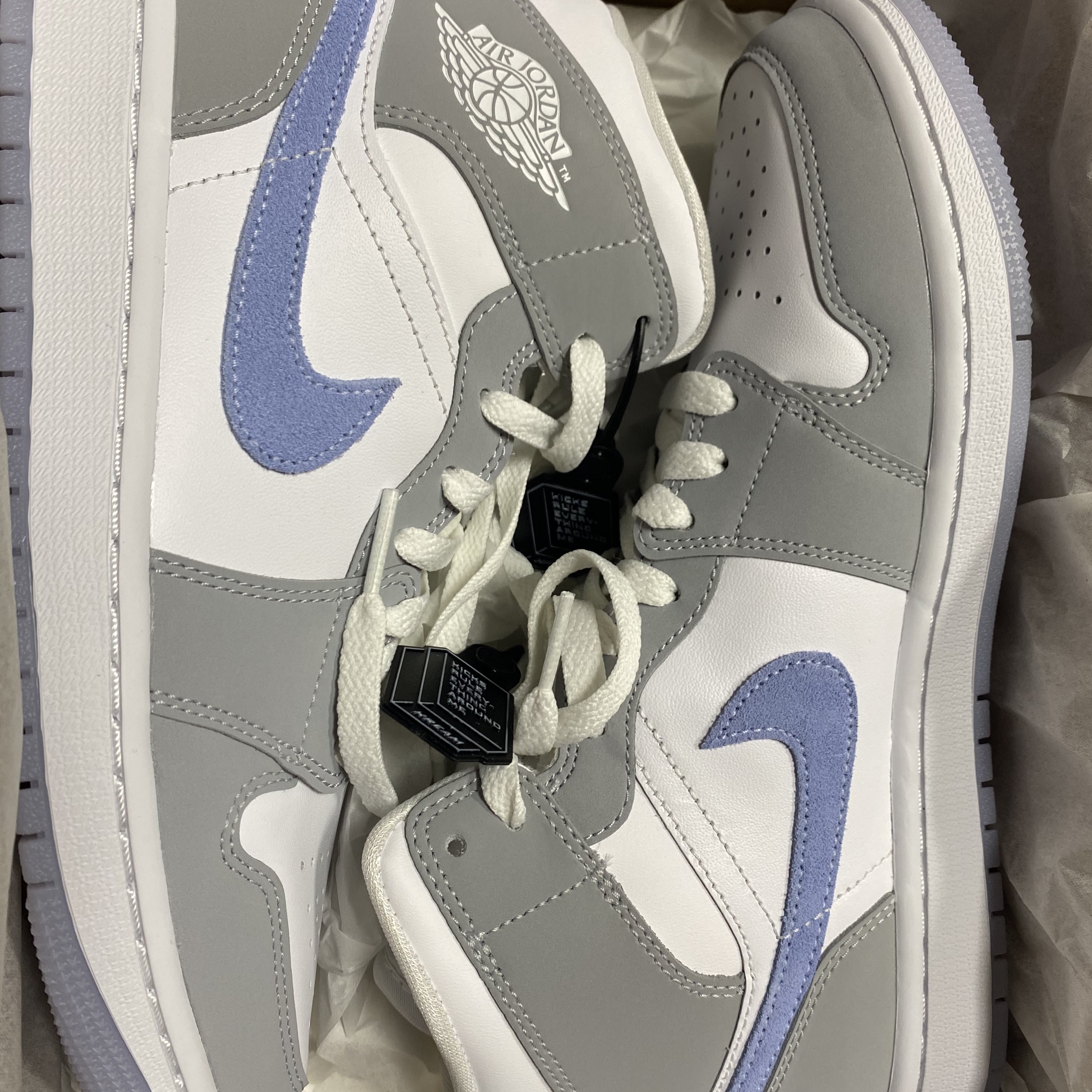 (W) Jordan 1 Mid Wolf Grey 착용 스타일 - 1