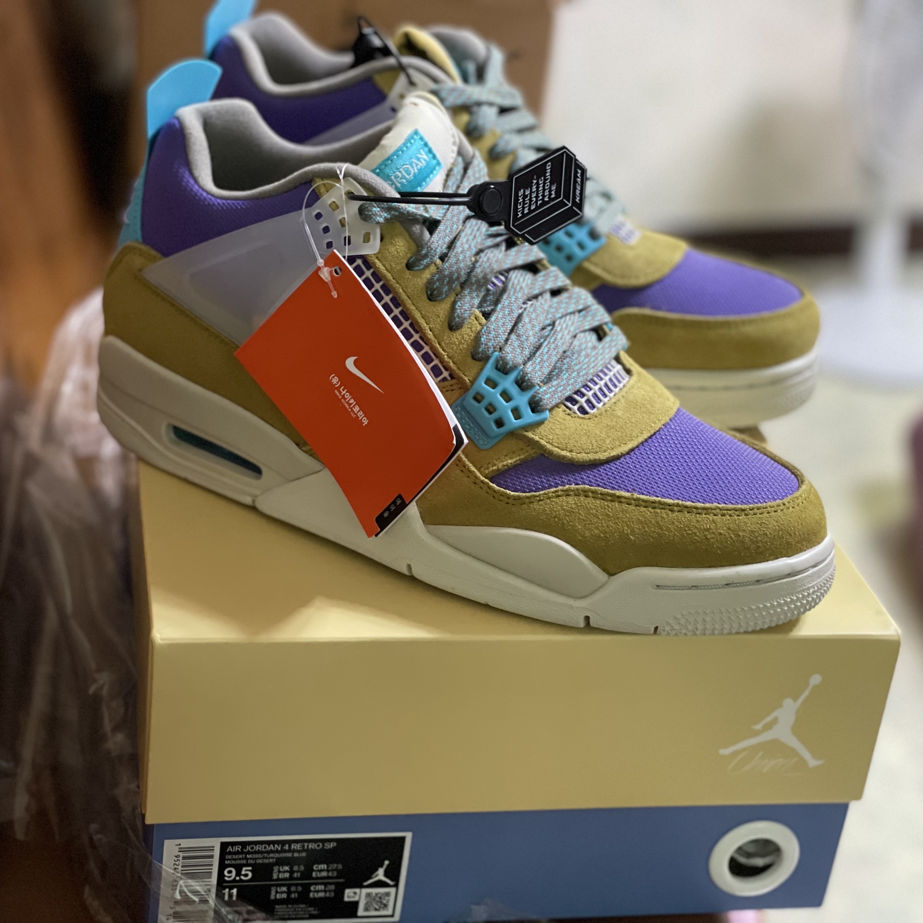 Jordan 4 x Union Retro SP Desert Moss 착용 스타일 - 1