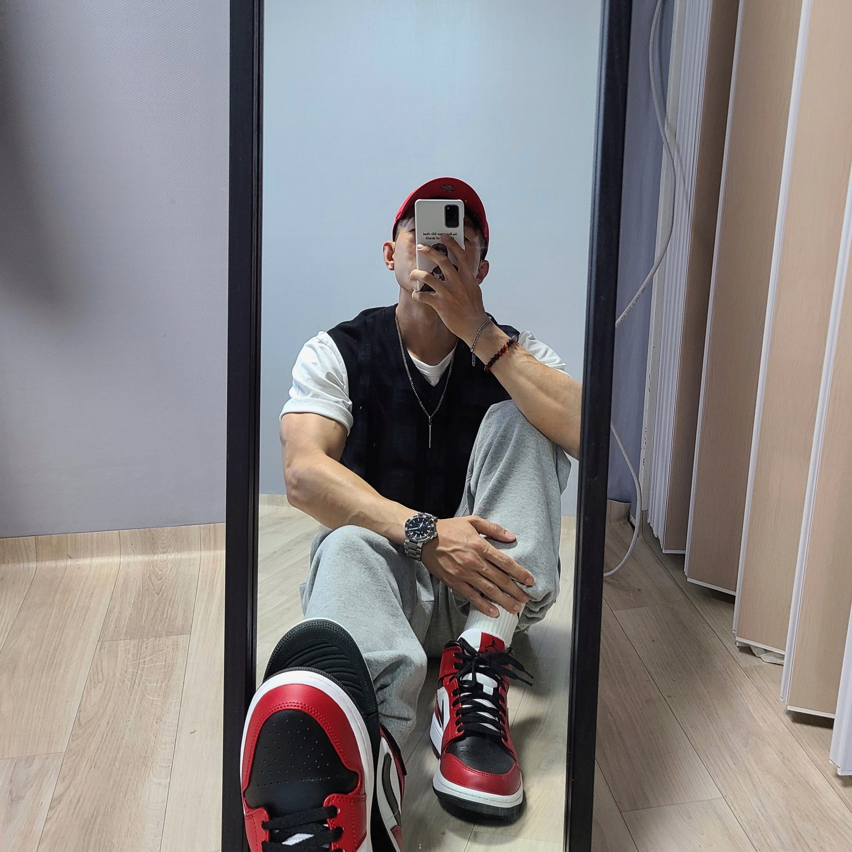 Nike x Stussy WT T-Shirt White - Asia, Jordan 1 Mid Chicago Black Toe 착용 스타일 - 2