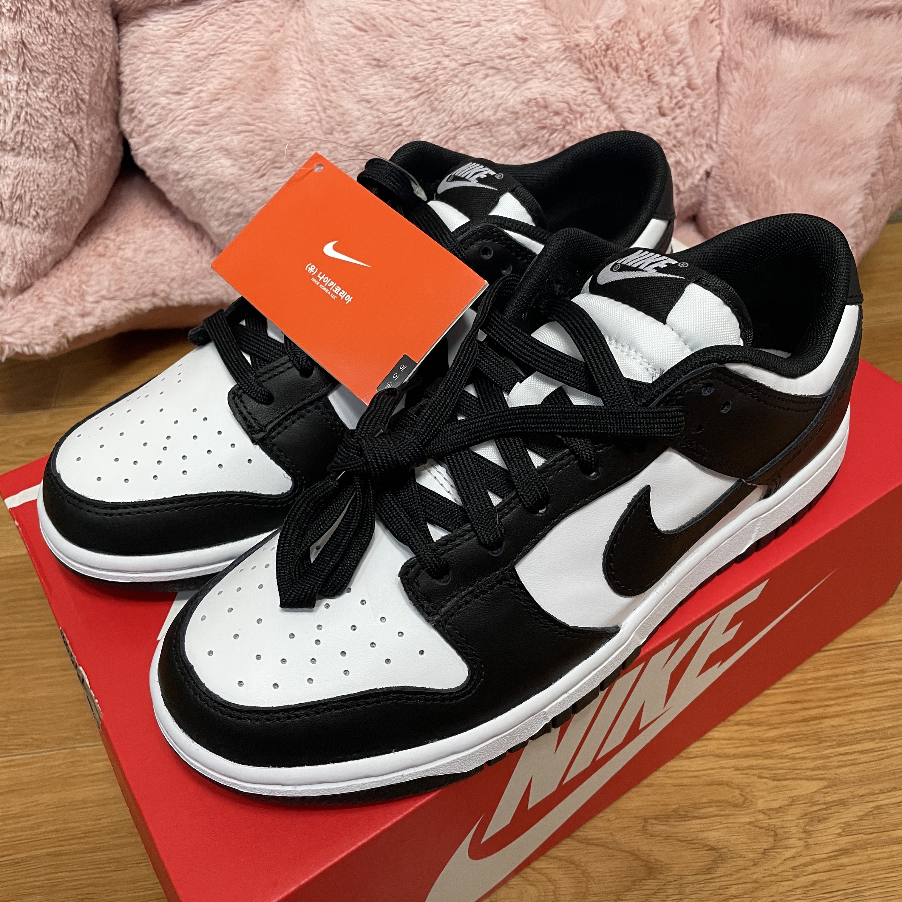 Nike Dunk Low Retro Black 착용 스타일