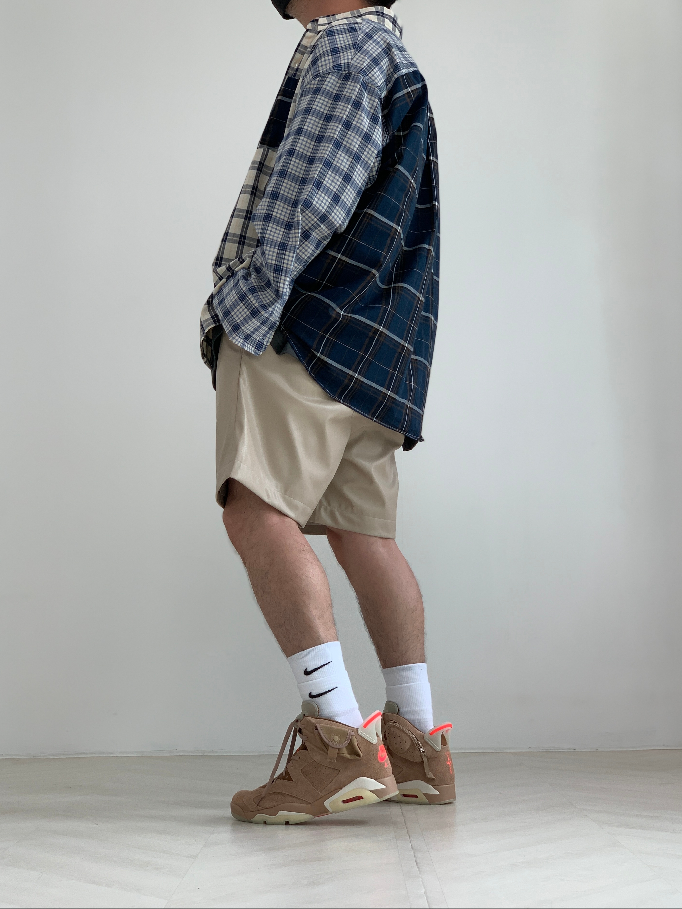Jordan 6 x Travis Scott Retro SP British Khaki, Nike x Matthew M Williams NRG Socks White 착용 스타일