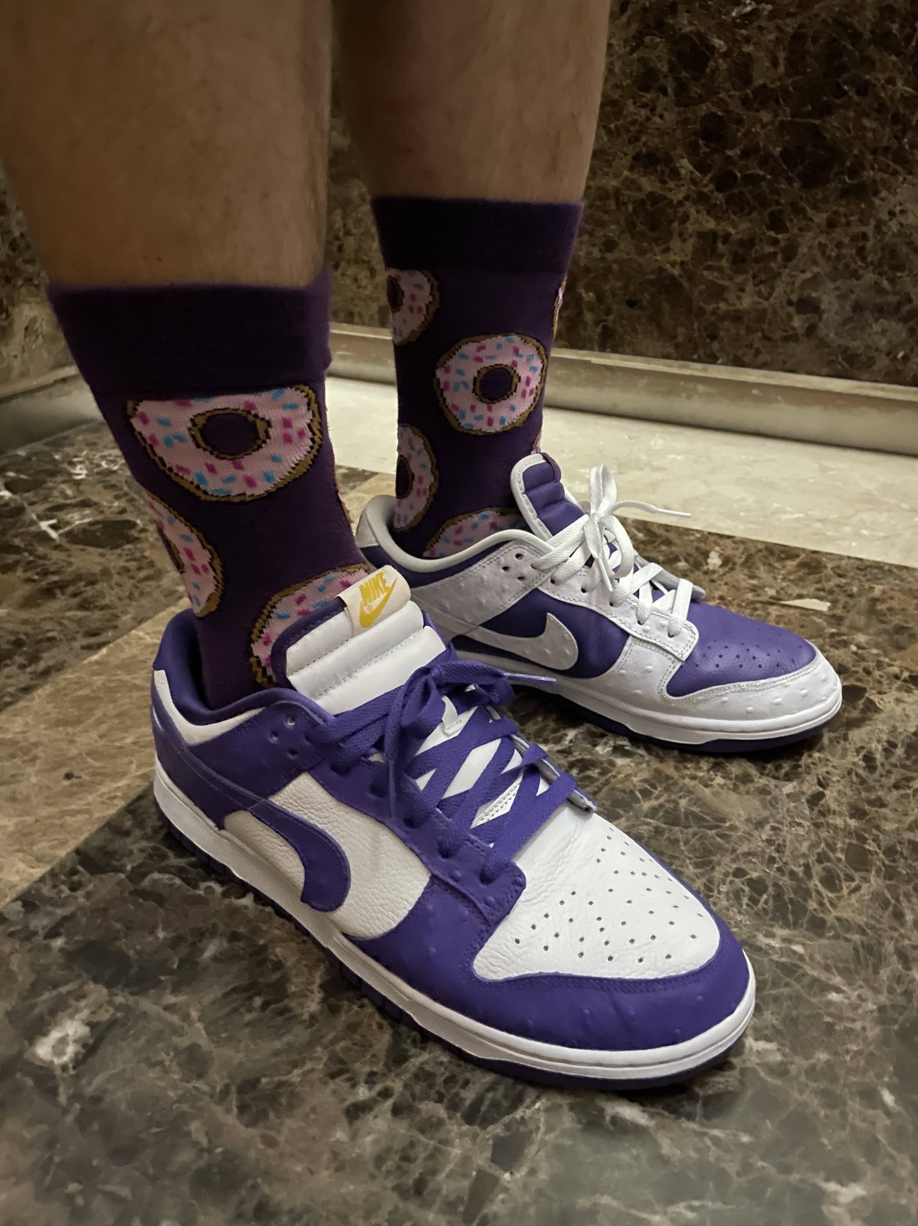 (W) Nike Dunk Low SE Flip, Nike ACG Cargo Shorts Black - Asia 착용 스타일 - 2
