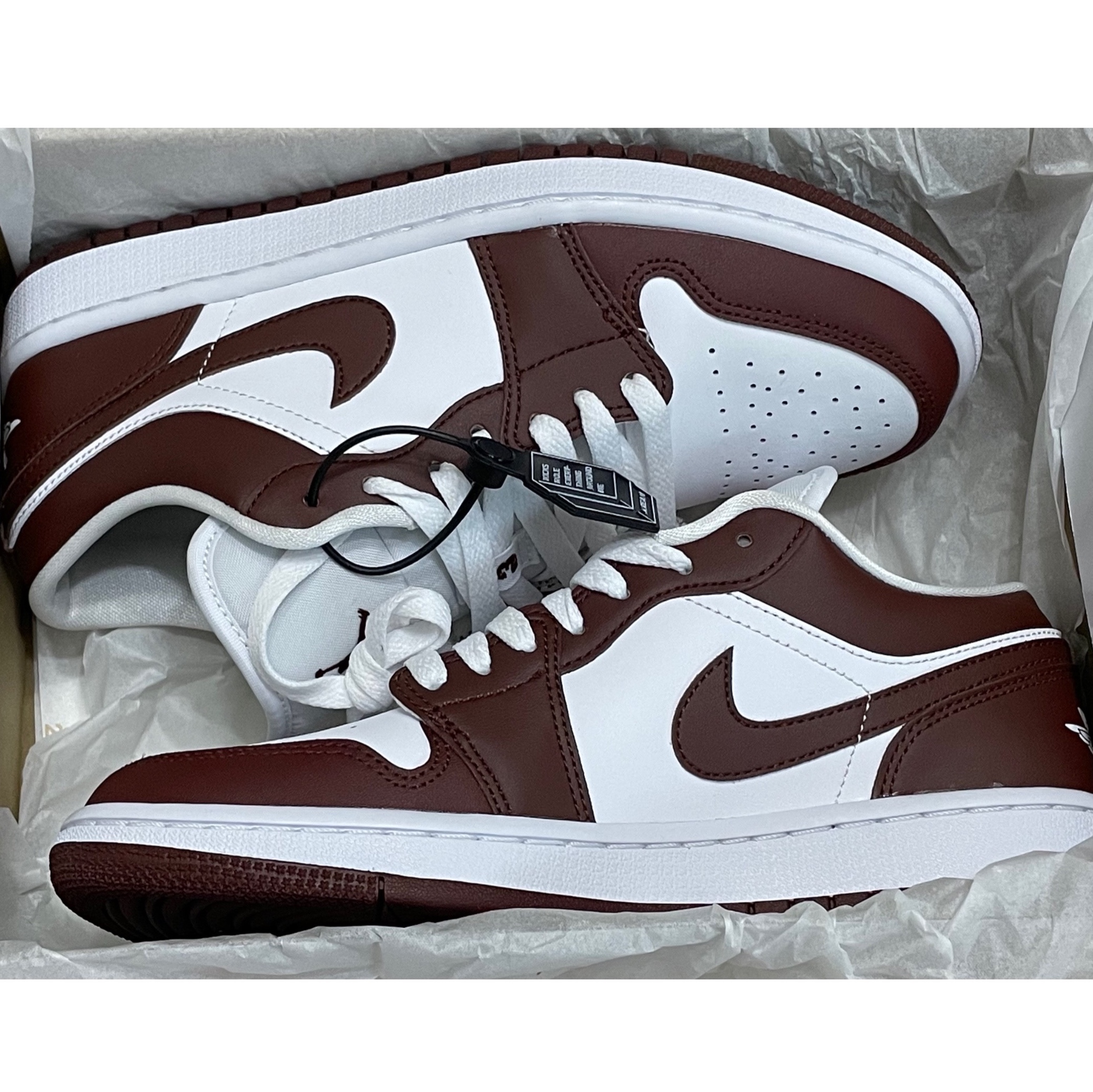 (W) Jordan 1 Low Bronze Eclipse 착용 스타일