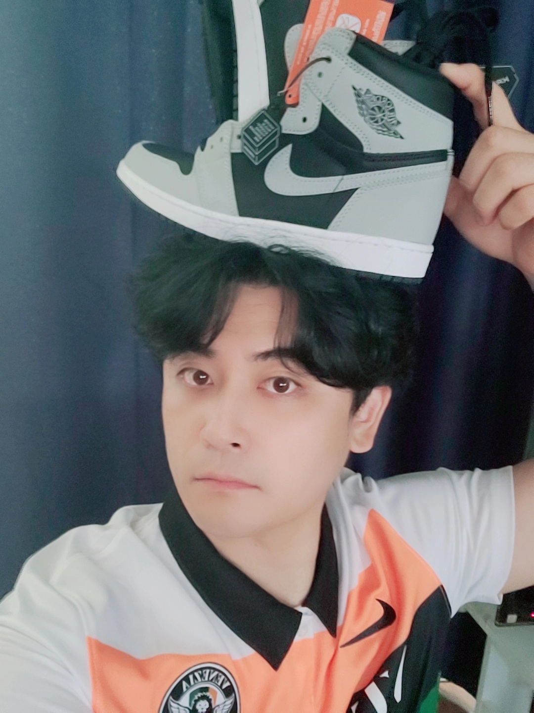 Jordan 1 Retro High OG Shadow 2.0 착용 스타일 - 4
