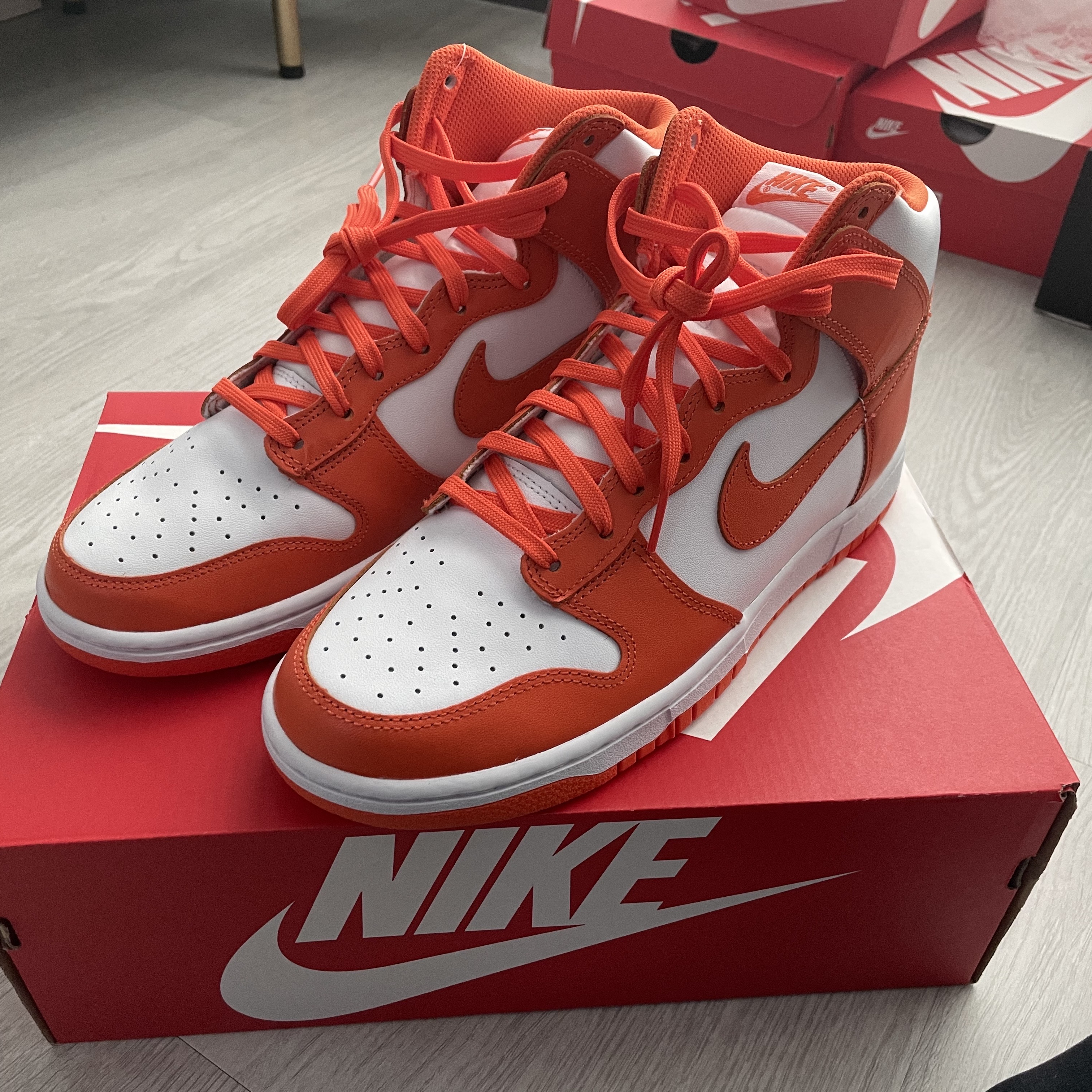 Nike Dunk High Retro Orange Blaze, Nike x Undercover Overbreak SP Overcast 착용 스타일 - 2