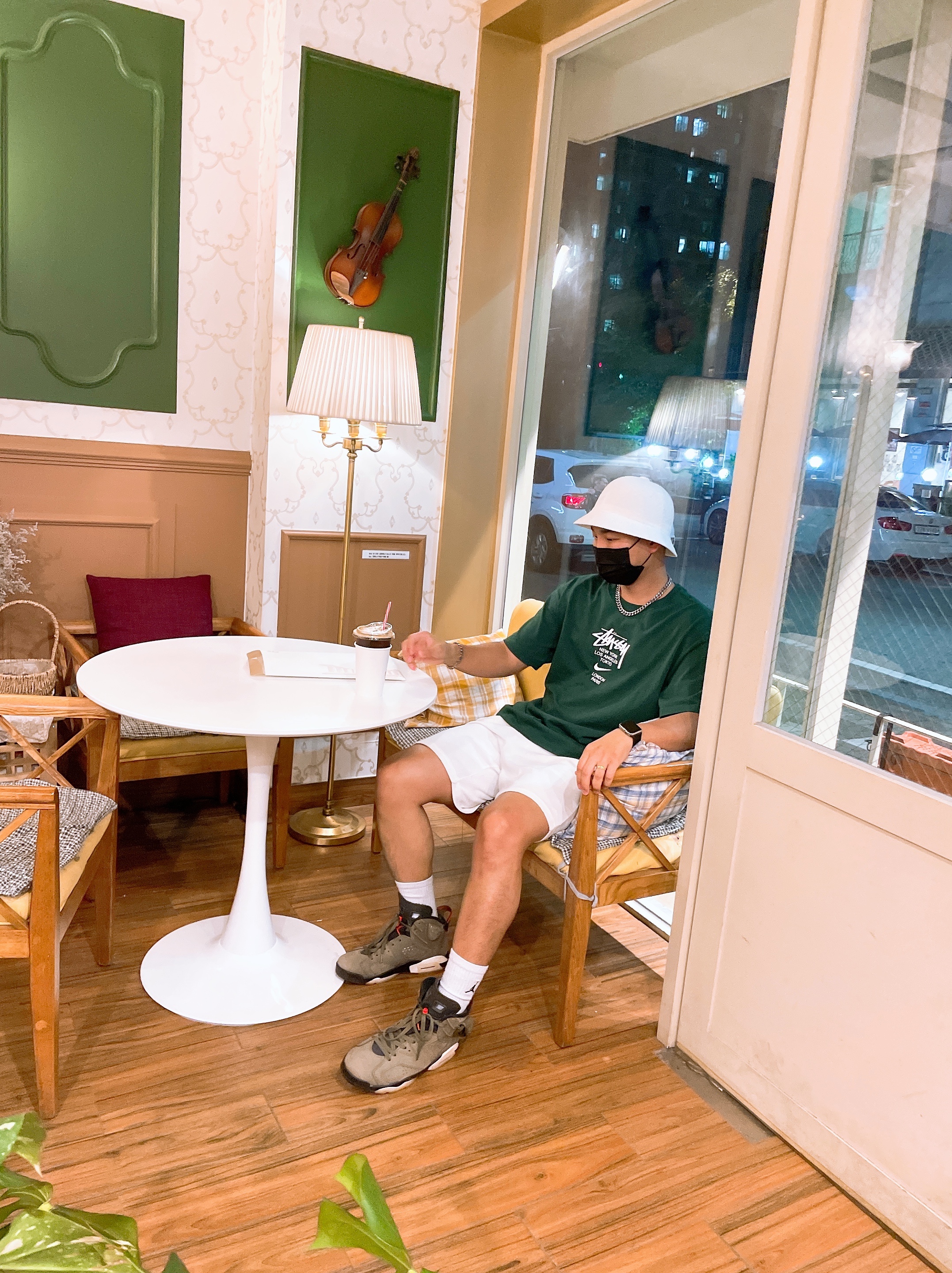 Nike x Stussy WT T-Shirt Green - Asia, Jordan 6 x Travis Scott Retro Olive 착용 스타일 - 2