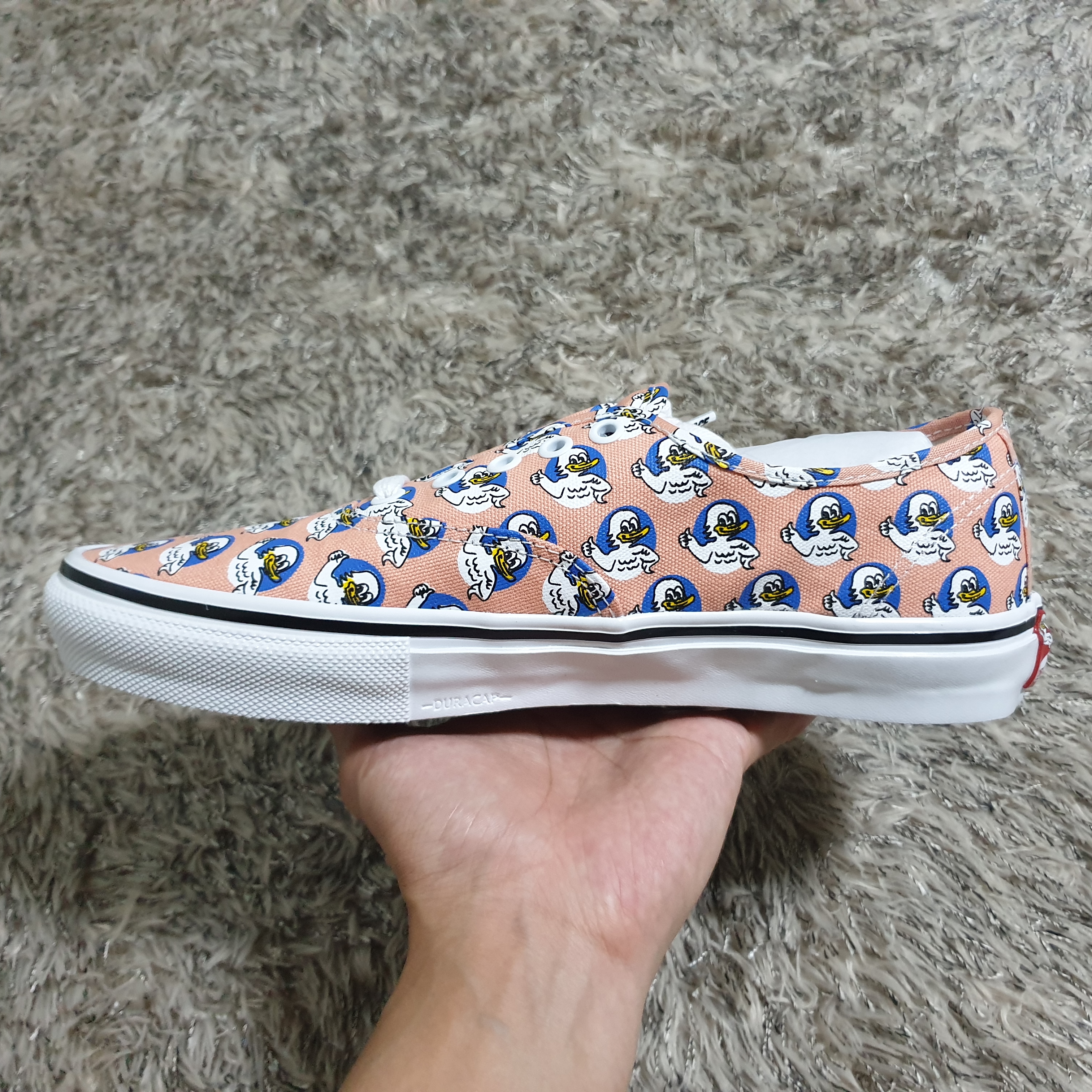 Vans x Palace Skate Authentic Jeremy The Duck Salmon 착용 스타일 - 5