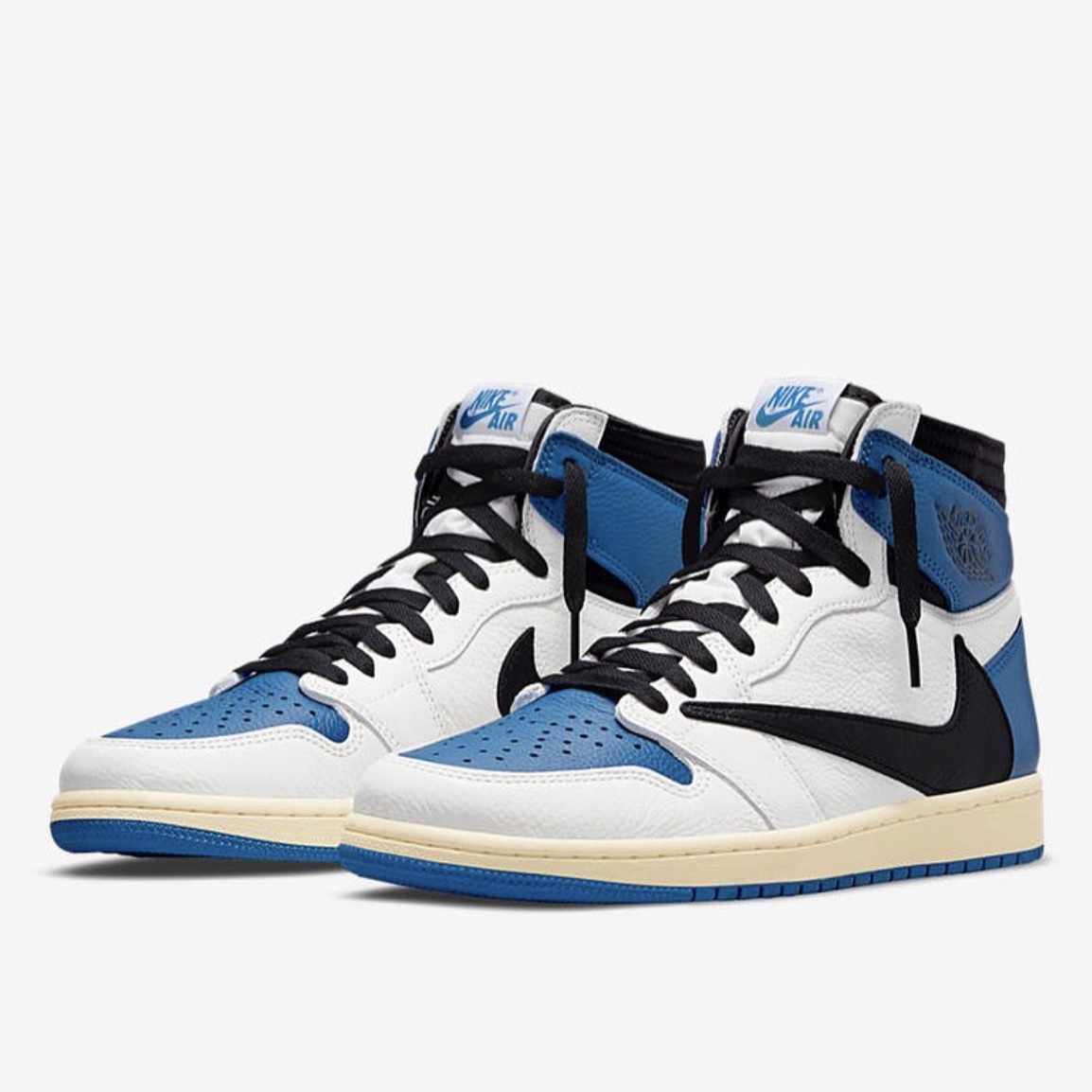 Jordan 1 x Travis Scott Retro High OG SP Mocha, Jordan 1 x Travis Scott Retro Low OG SP Mocha 착용 스타일 - 1