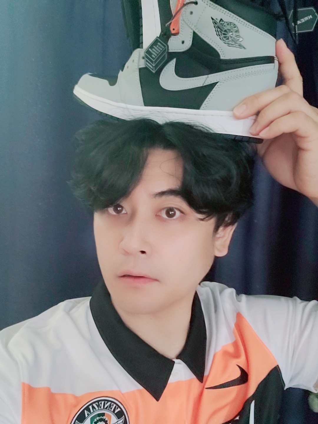 Jordan 1 Retro High OG Shadow 2.0 착용 스타일 - 3