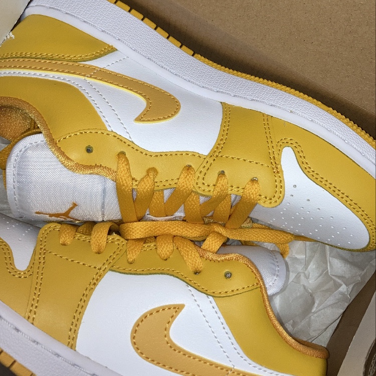 (GS) Jordan 1 Low Pollen 착용 스타일