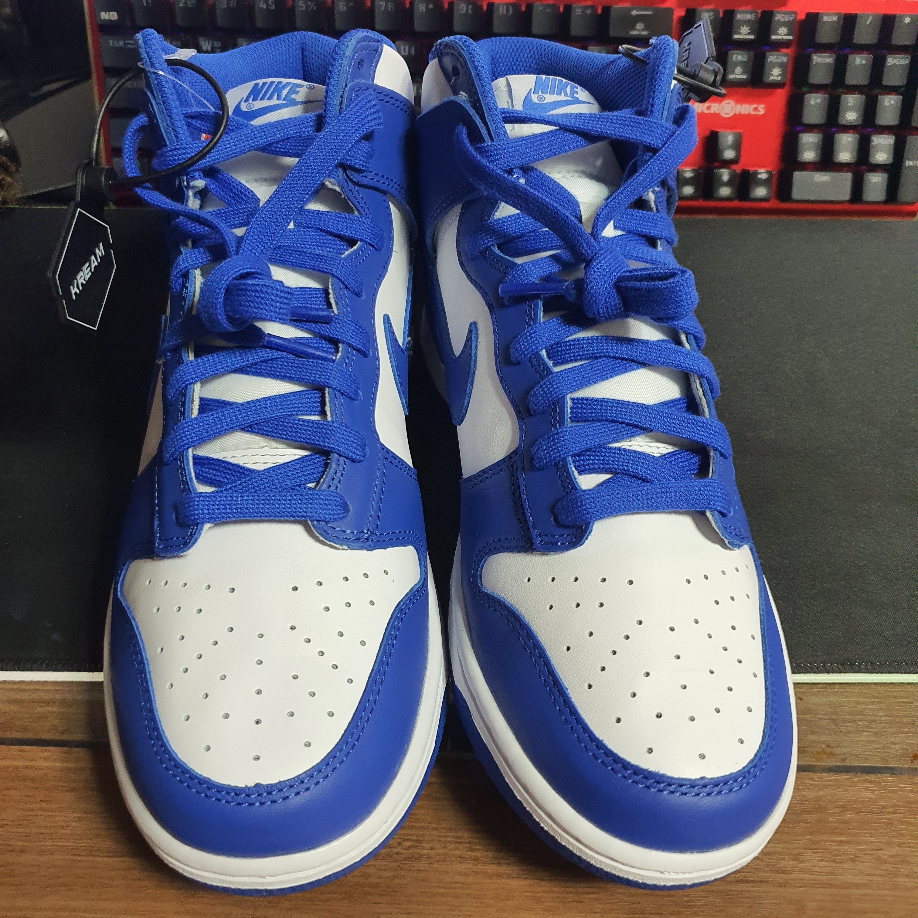 Nike Dunk High Retro Game Royal, Stussy Reflection T-Shirt Black 착용 스타일 - 3