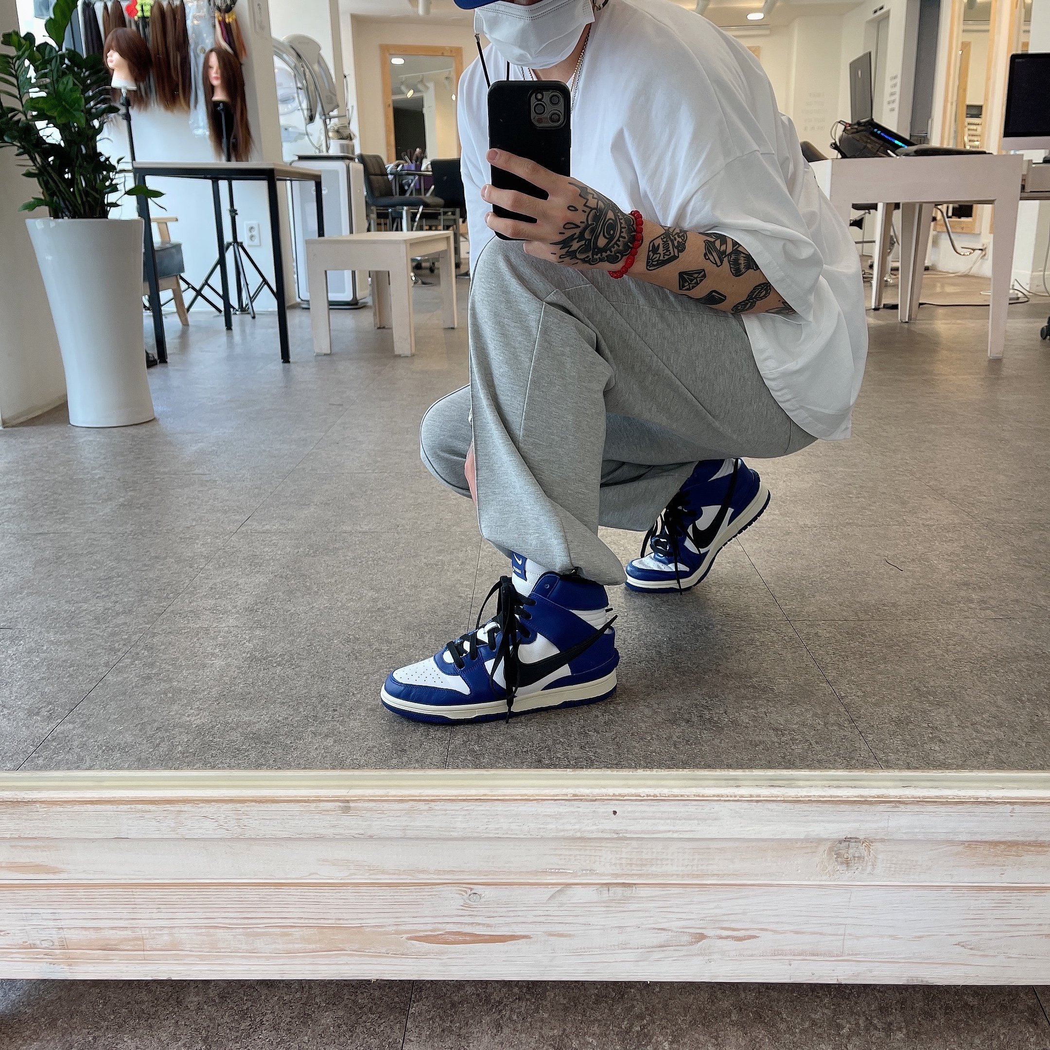 Nike x Ambush Dunk High Deep Royal Blue 착용 스타일 - 1
