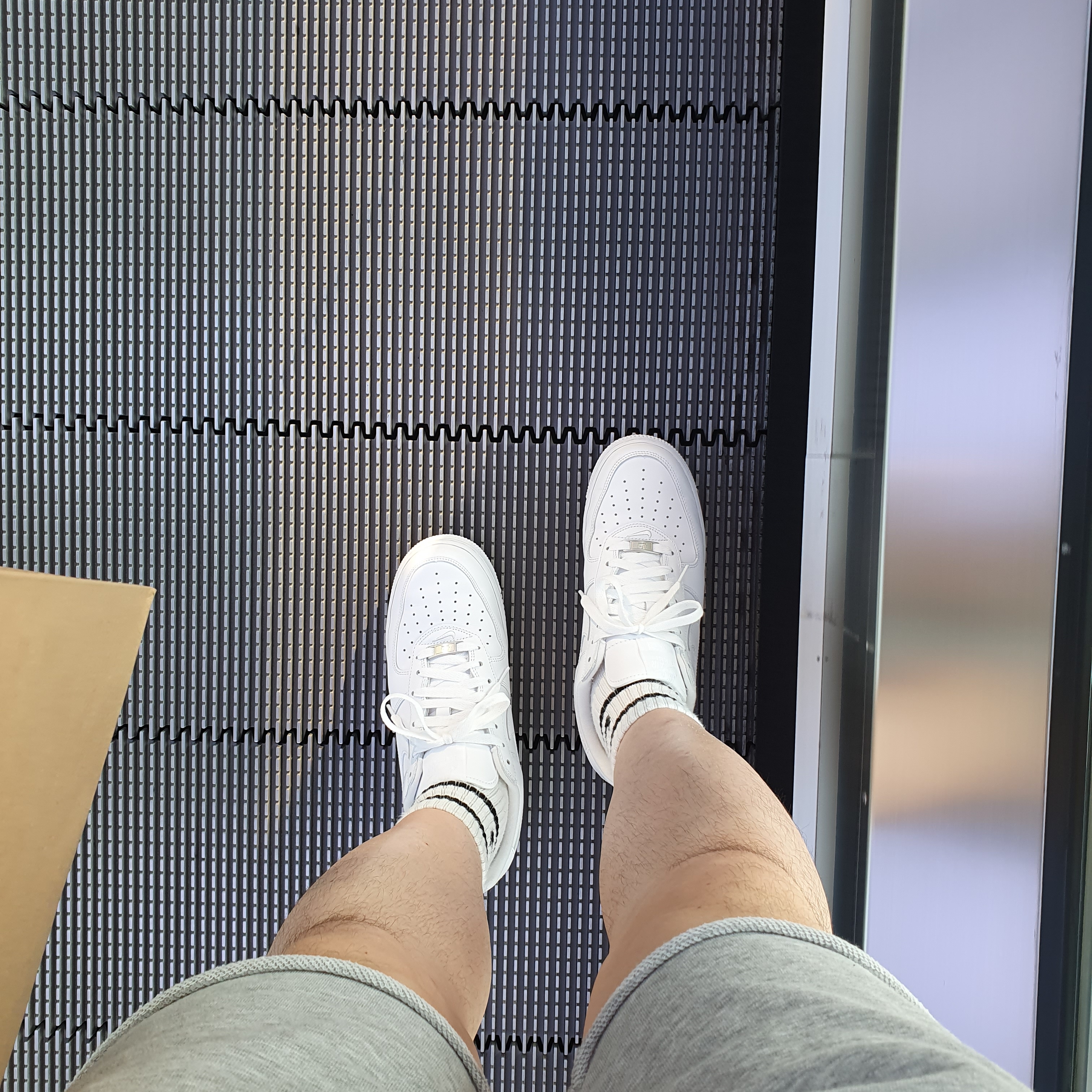 Nike x Supreme Air Force 1 Low White 착용 스타일 - 4