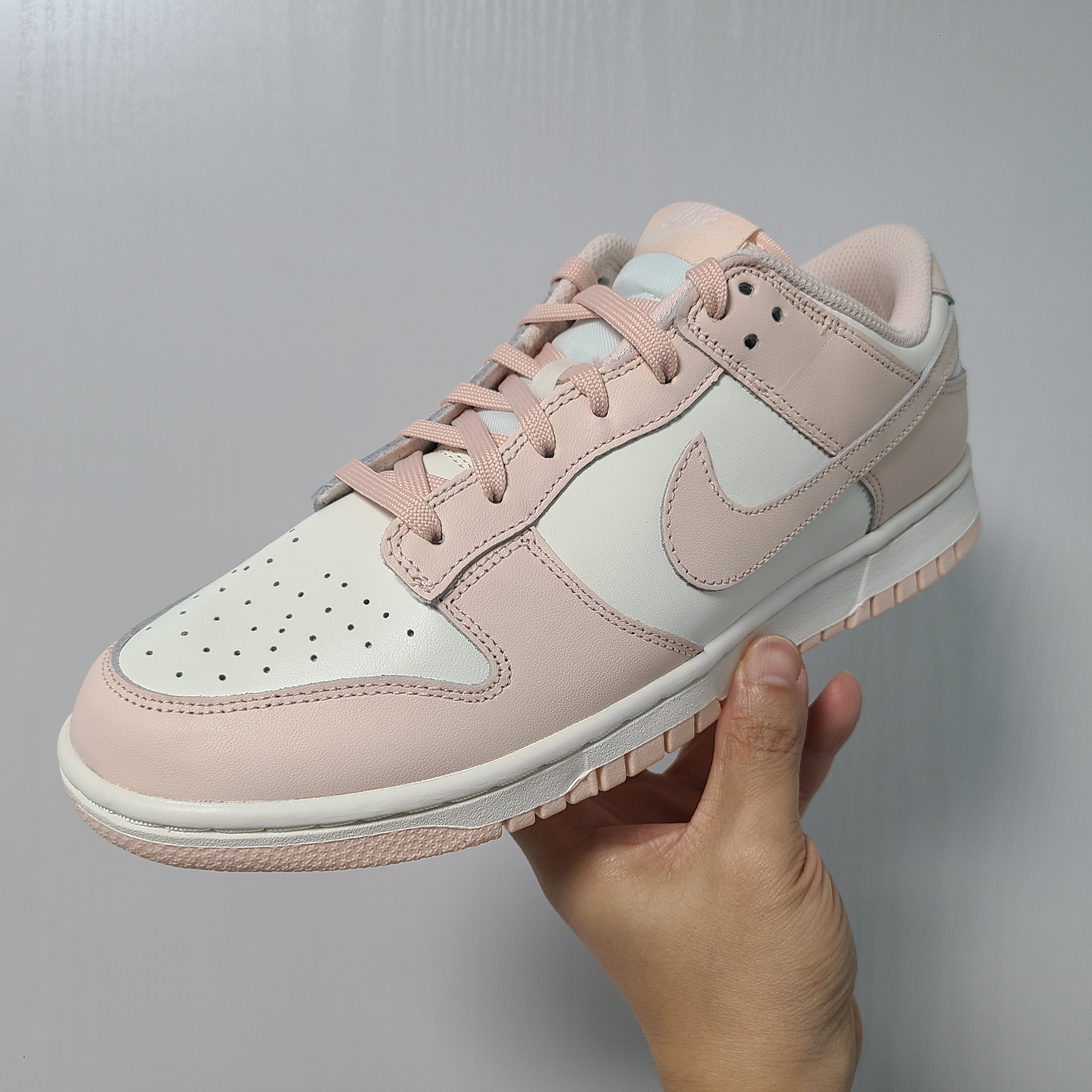 (W) Nike Dunk Low Orange Pearl 착용 스타일 - 1