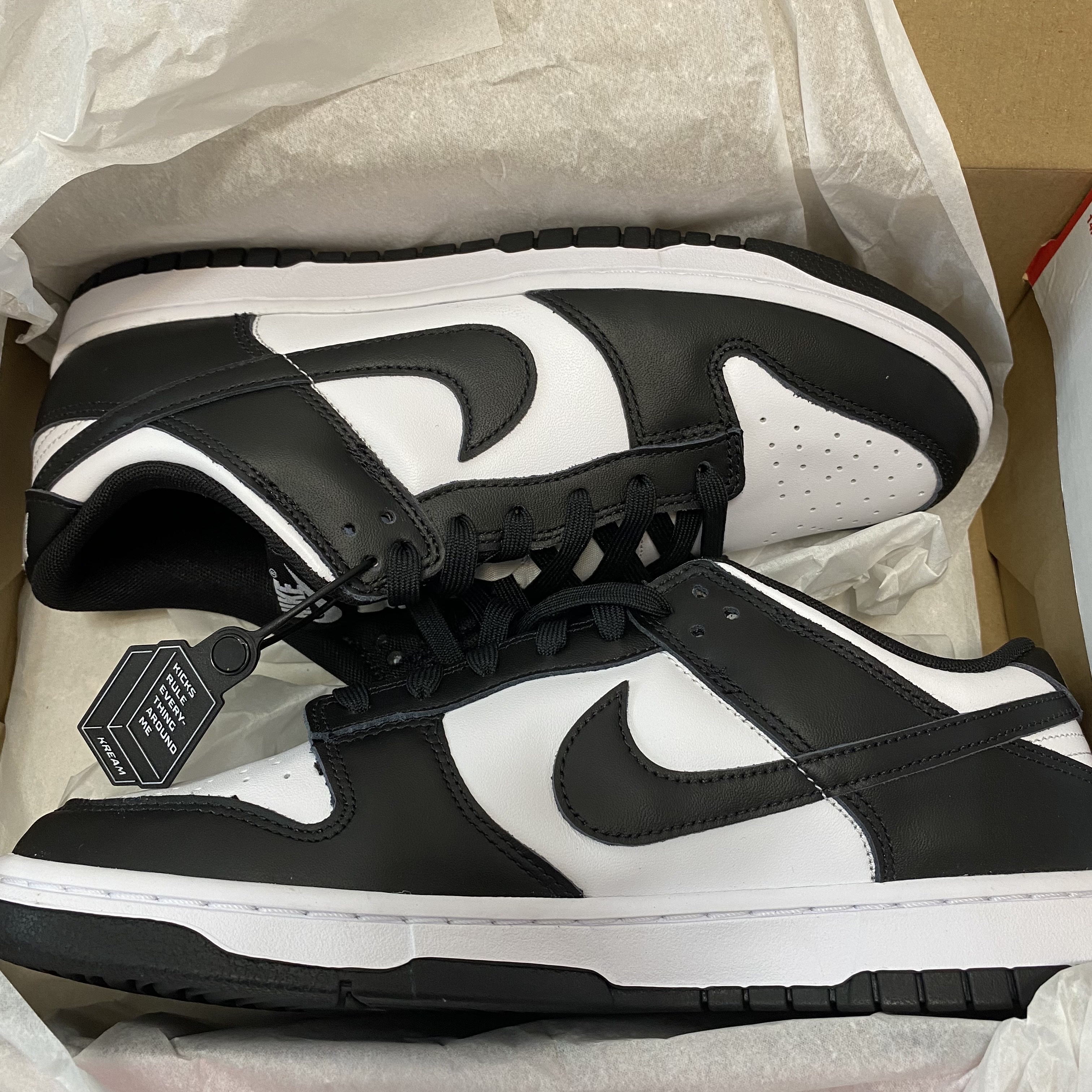 Nike Dunk Low Retro Black 착용 스타일 - 1