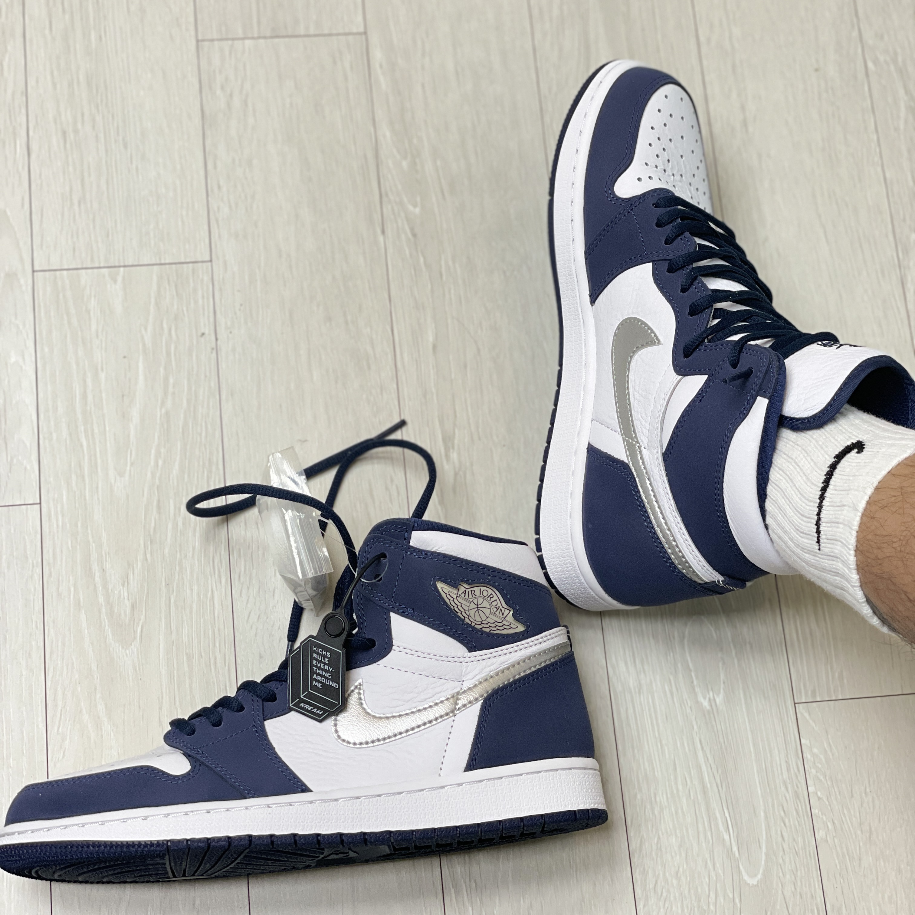 Jordan 1 Retro High OG CO.JP Midnight Navy 착용 스타일